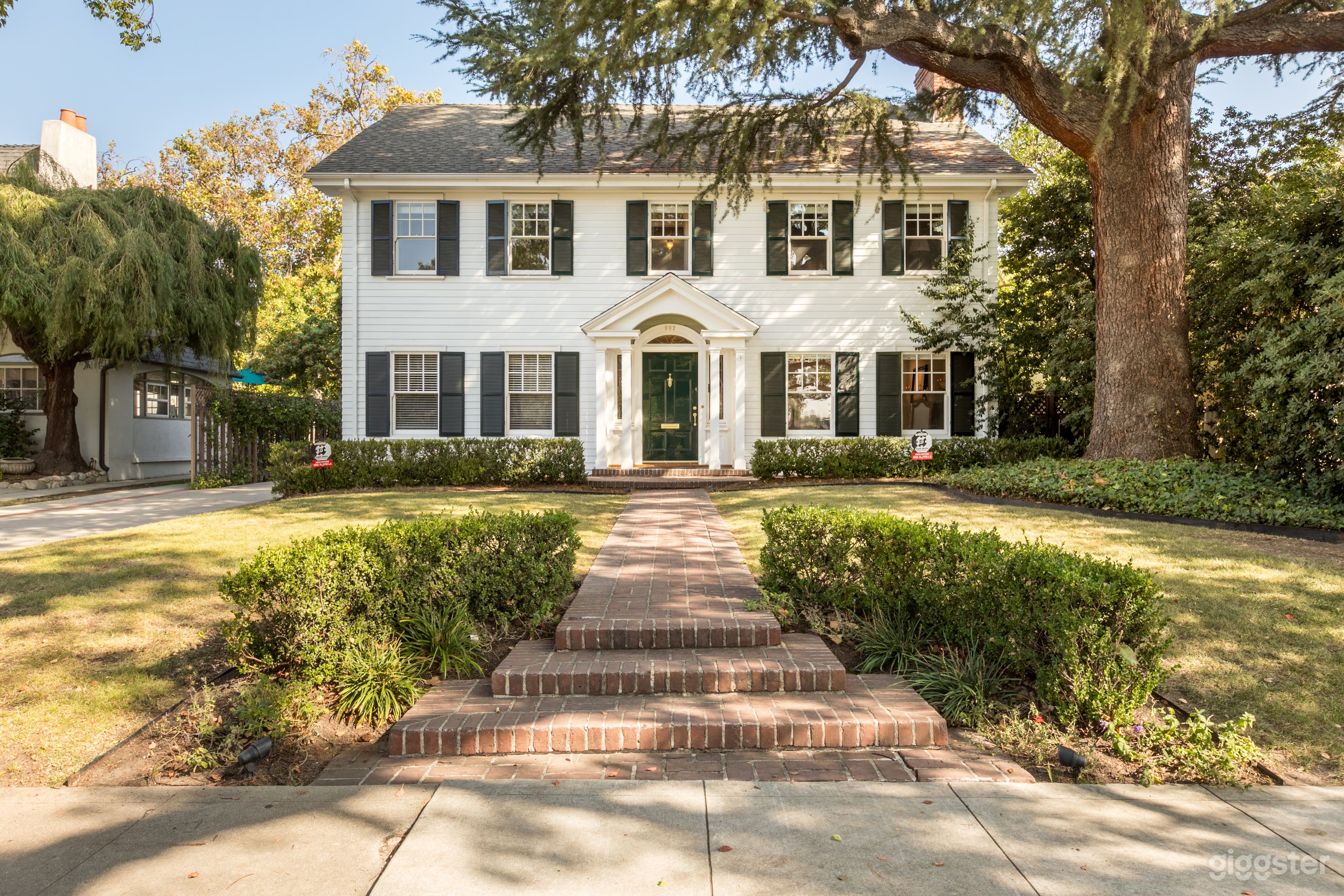 Pasadena Colonial Photo 1