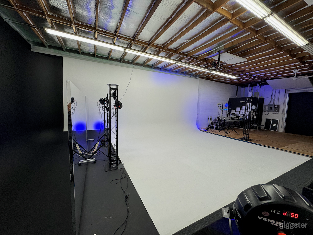 Everything Studios - Multifunction Studio Space Photo 3