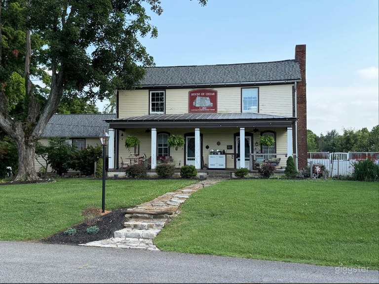  Historic Farmhouse, Gardens & Multiple Filming Environments 