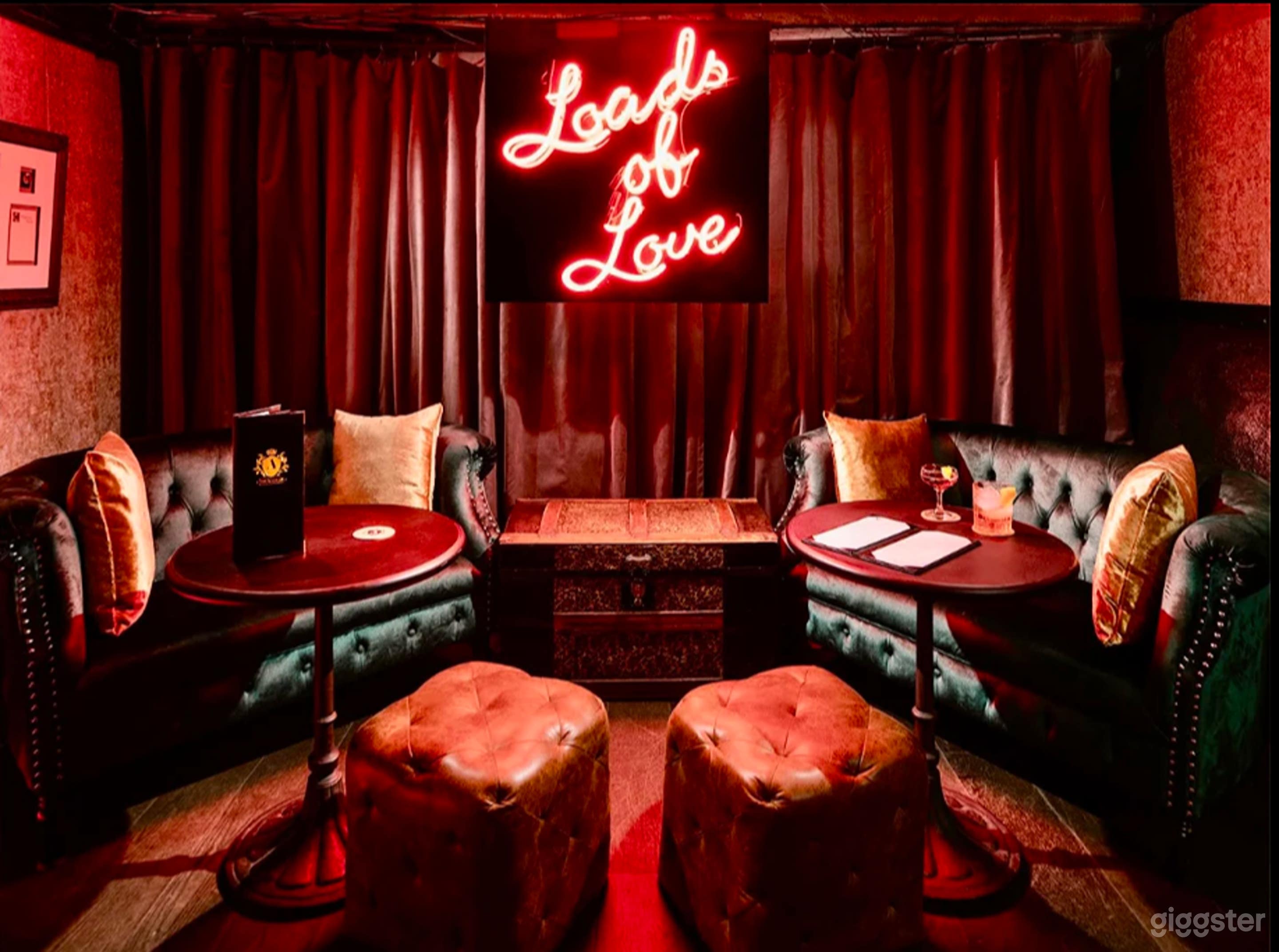 Speakeasy Cocktail Lounge Photo 3