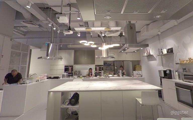  Chef's Suite in a Modern Co-Sharing Kitchen Studio in Singapore 
