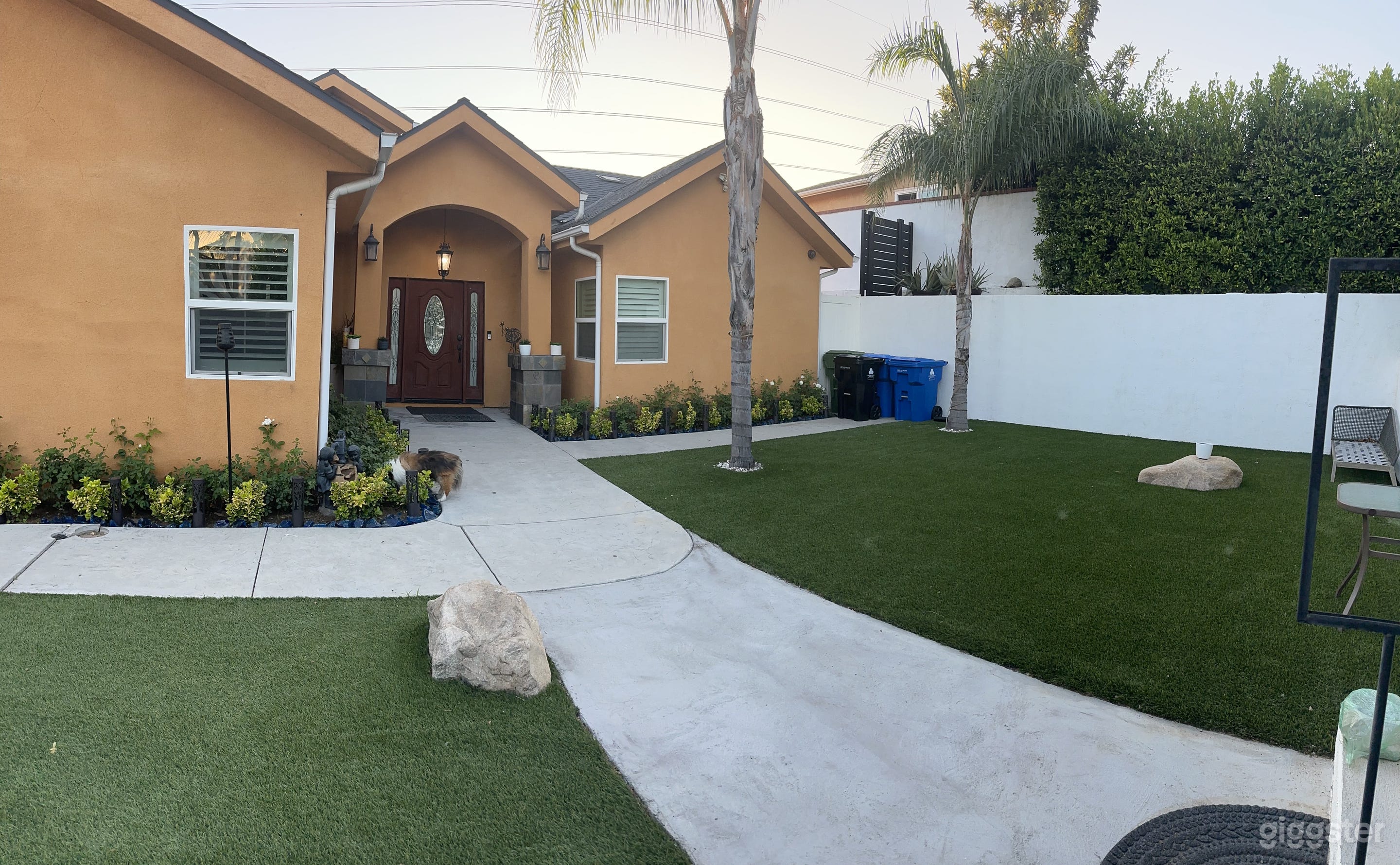 Main house front pic.