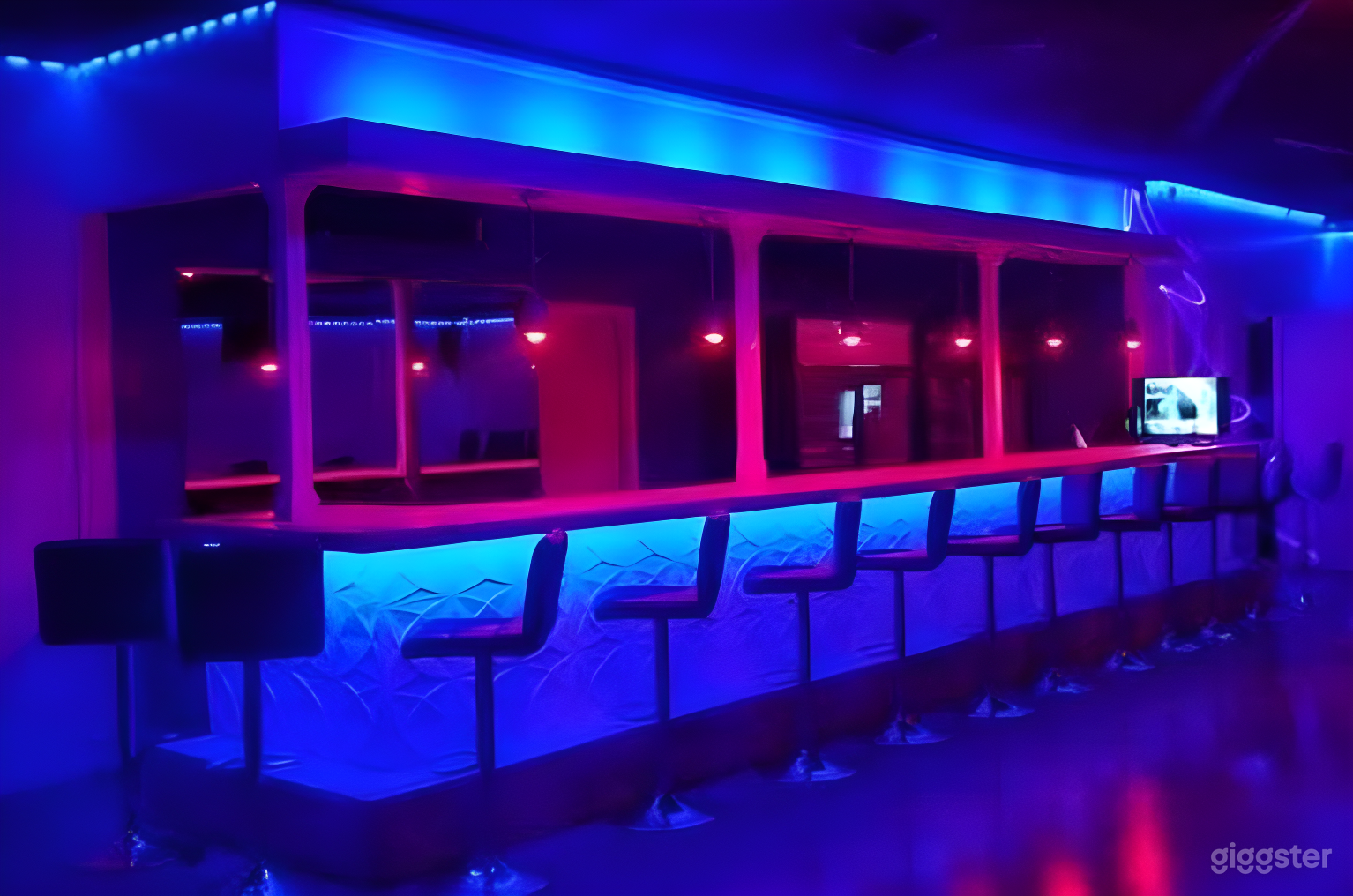 Neon Hookah Lounge in Memphis  Photo 1