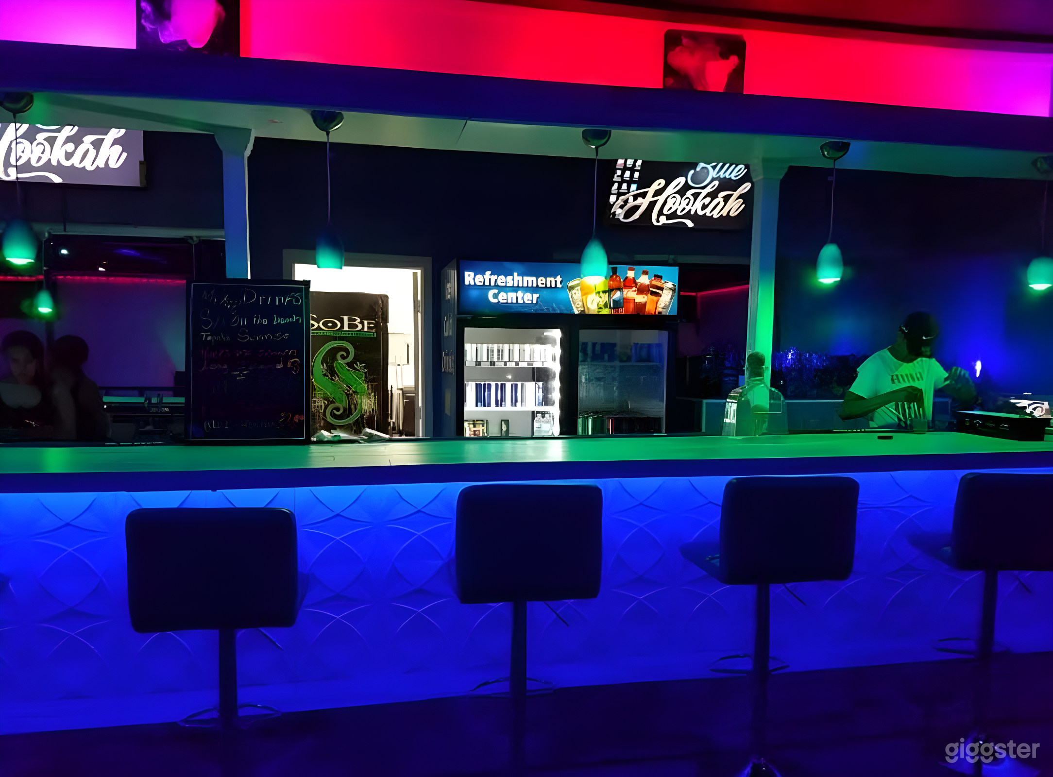 Neon Hookah Lounge in Memphis  Photo 3