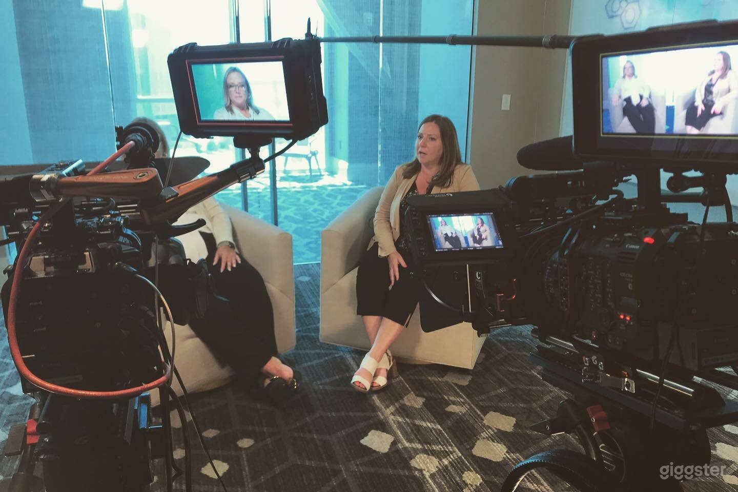 Multimedia Studio Photo 1