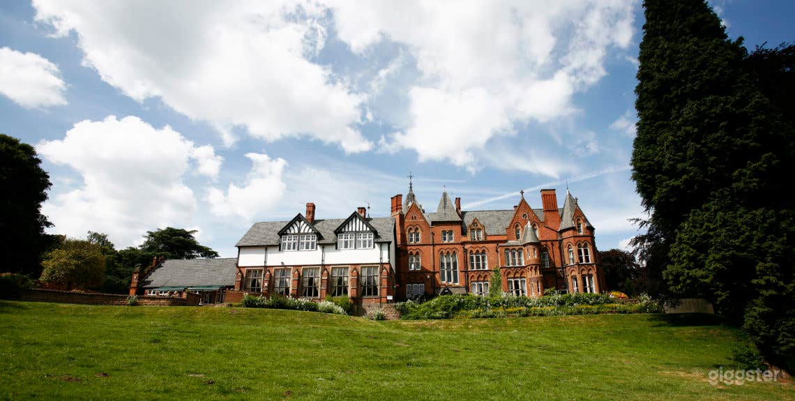 Unbelievable Gothic Styled Manor in Nottingham Photo 4