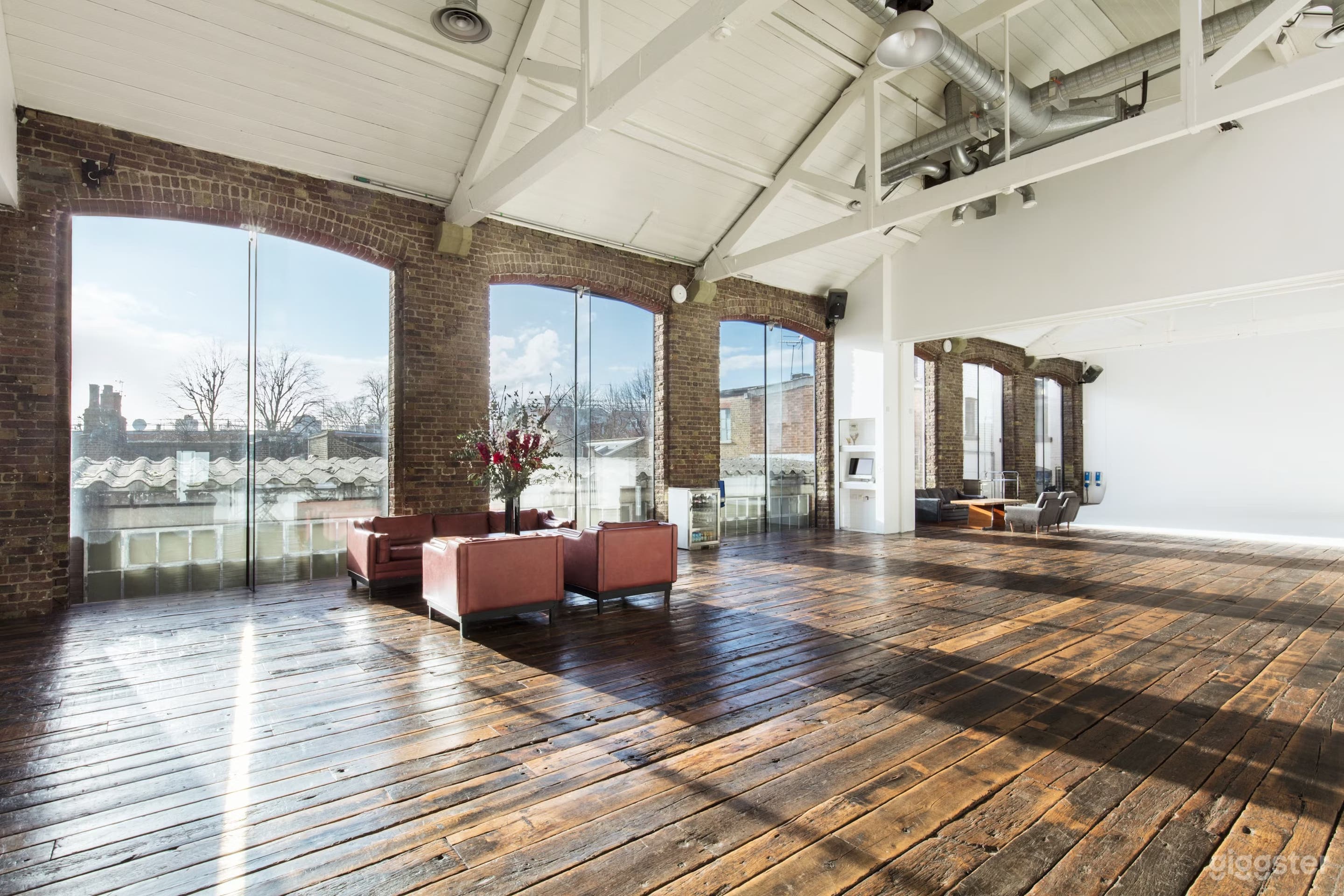 Versatile Daylight Studios &amp; Event Venue - Studio B + C Photo 2