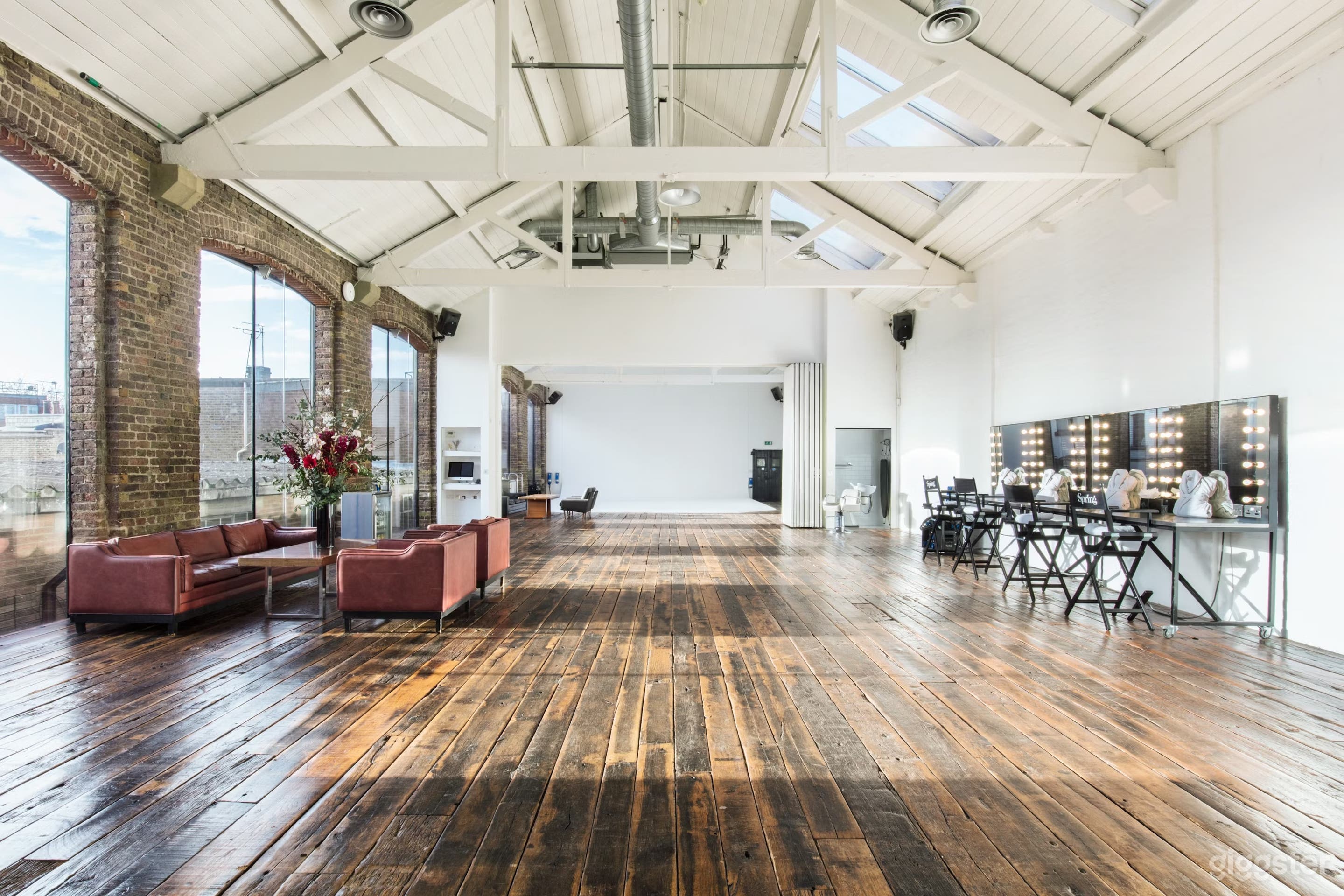 Versatile Daylight Studios &amp; Event Venue - Studio B + C Photo 1