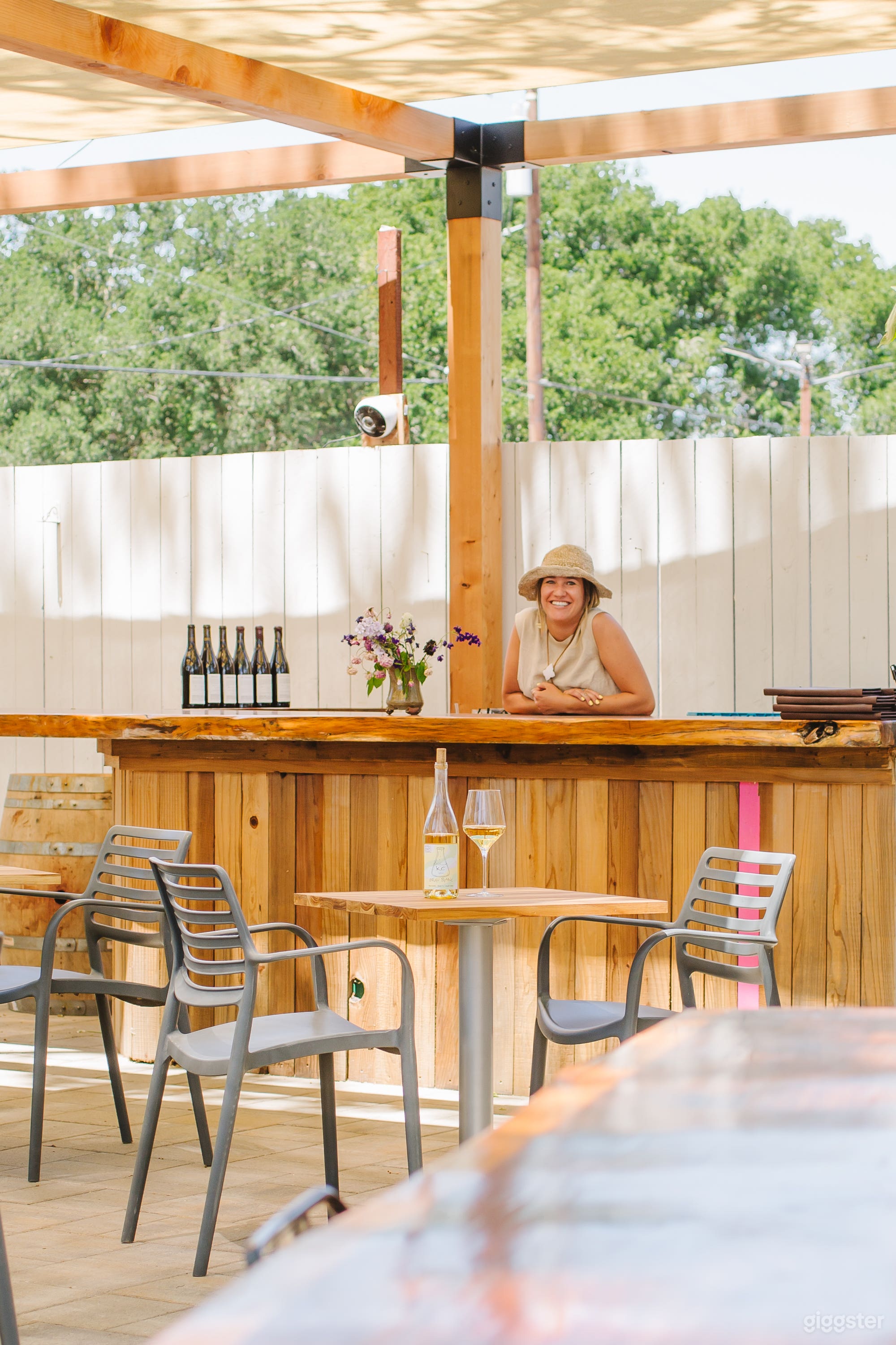 Wine Tasting Lounge in the heart of Sonoma Valley Photo 1