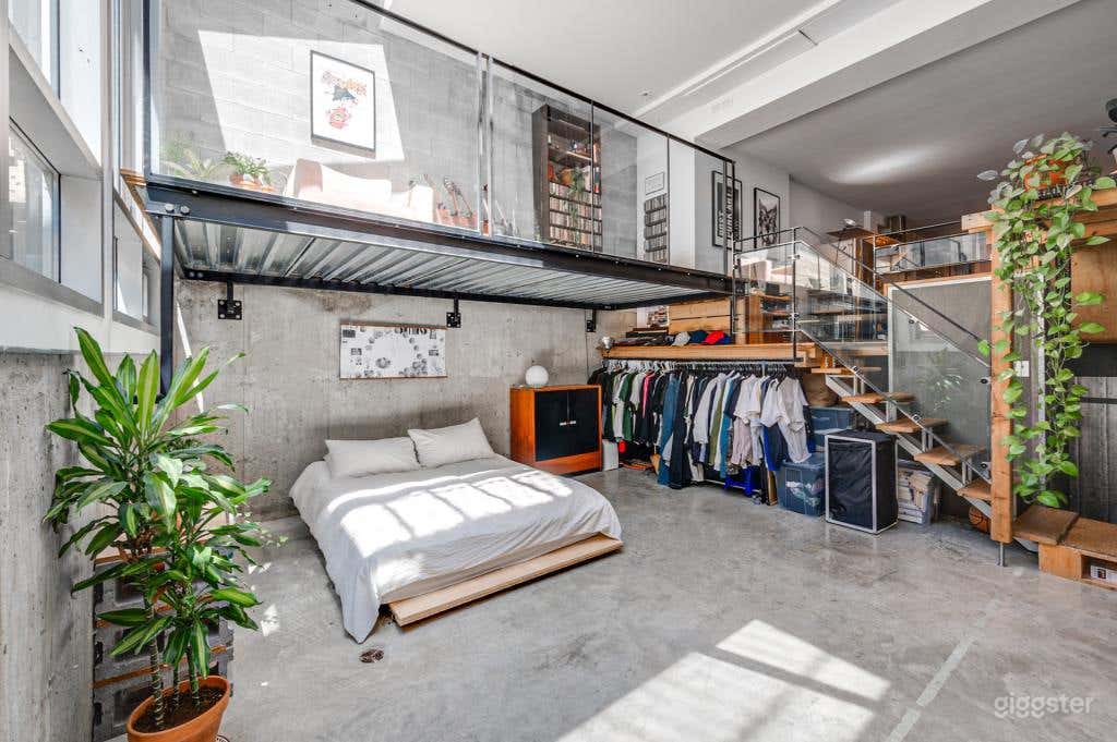 Amazing Loft with Solarium Photo 2