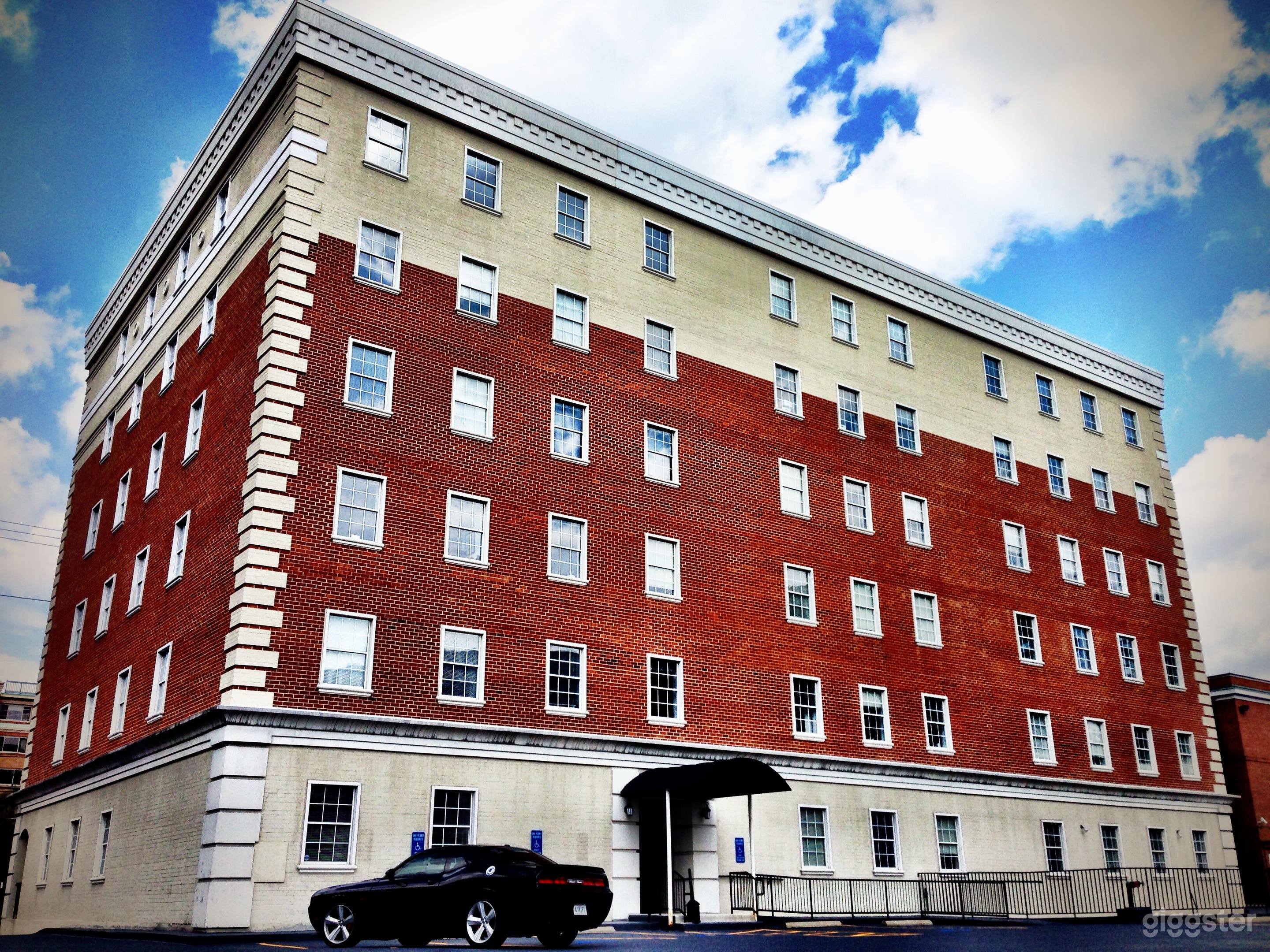 Gearshift Green Screen Studio Photo 2