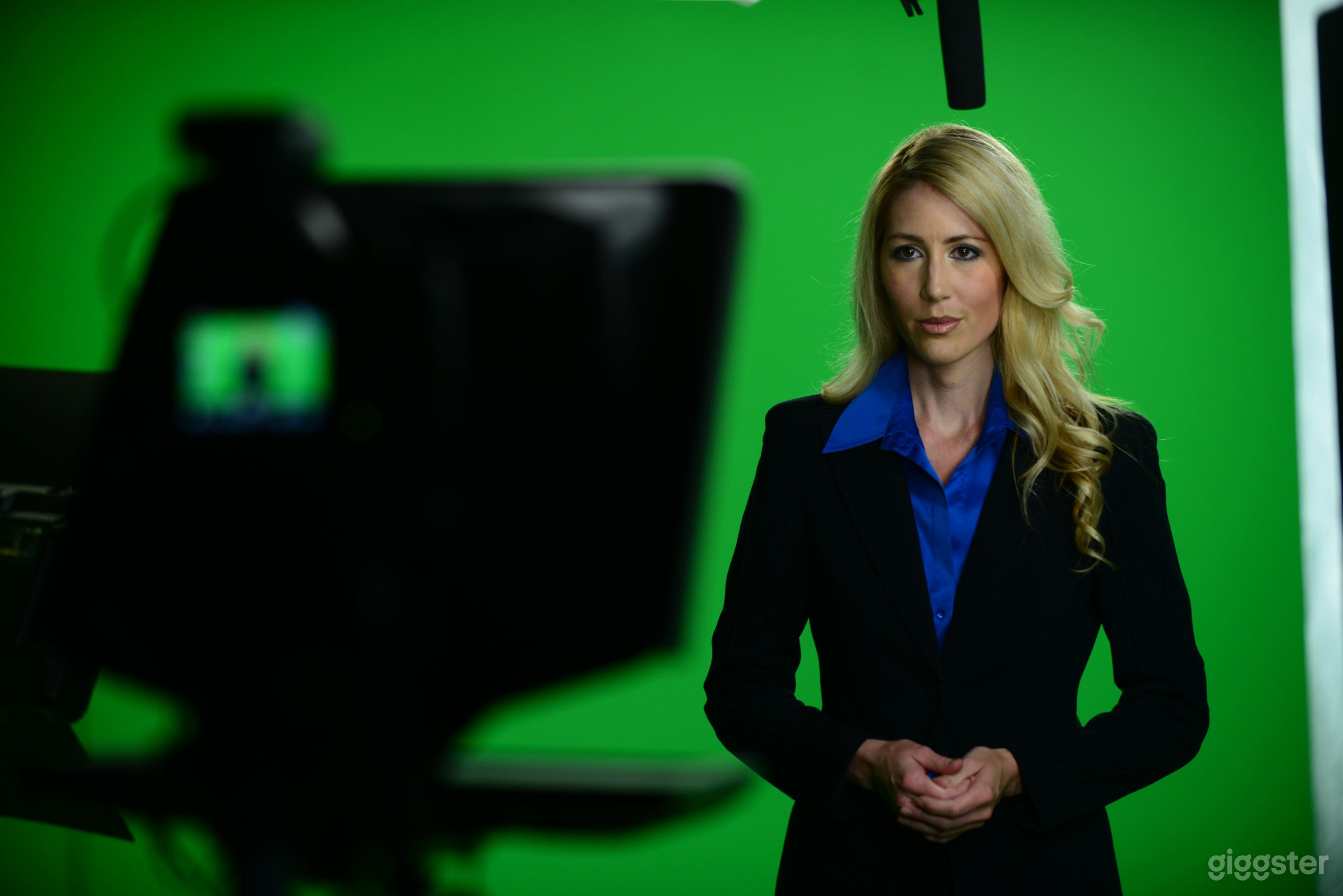 Gearshift Green Screen Studio Photo 4