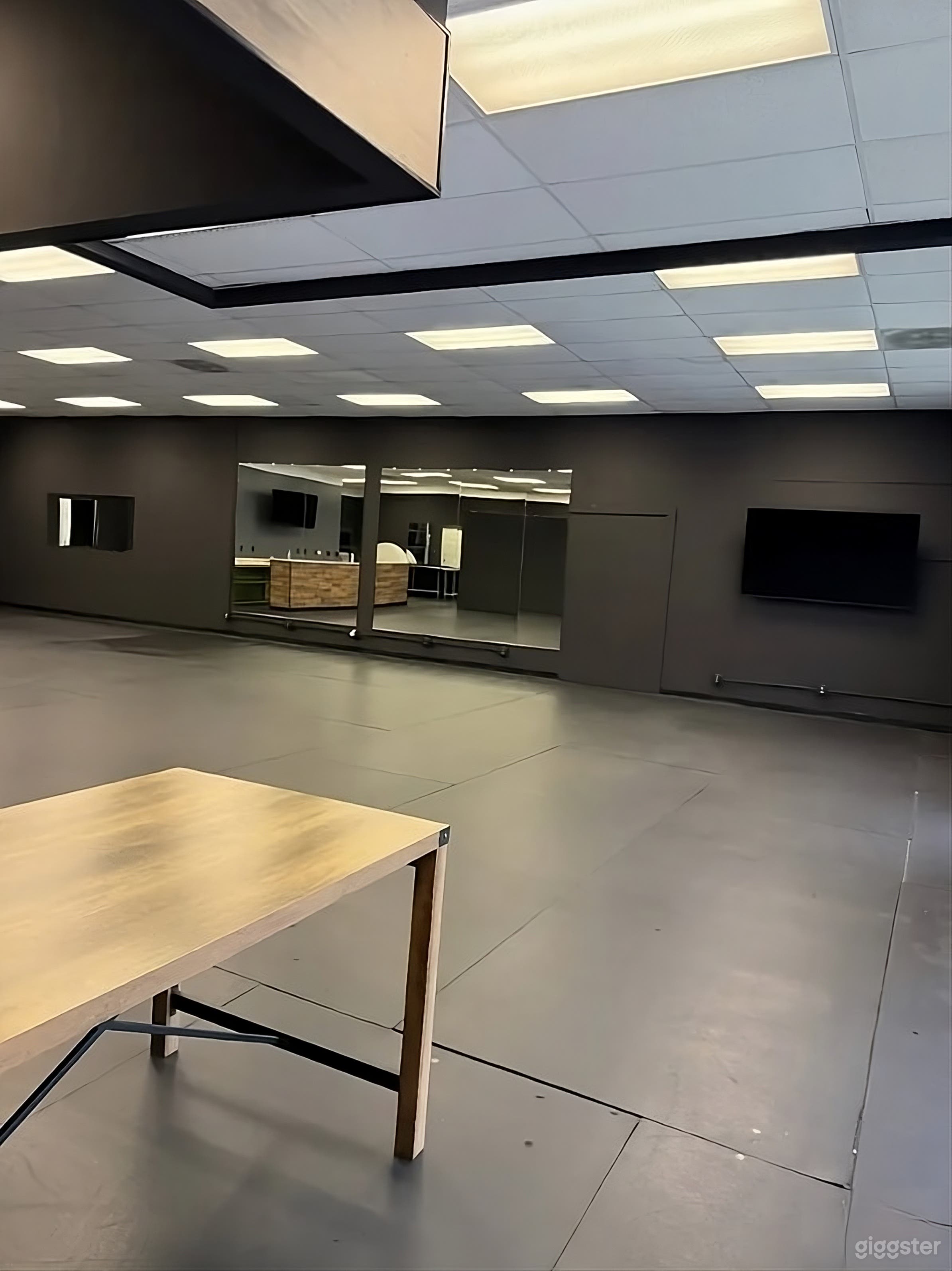 Highland Modern venue Photo 4