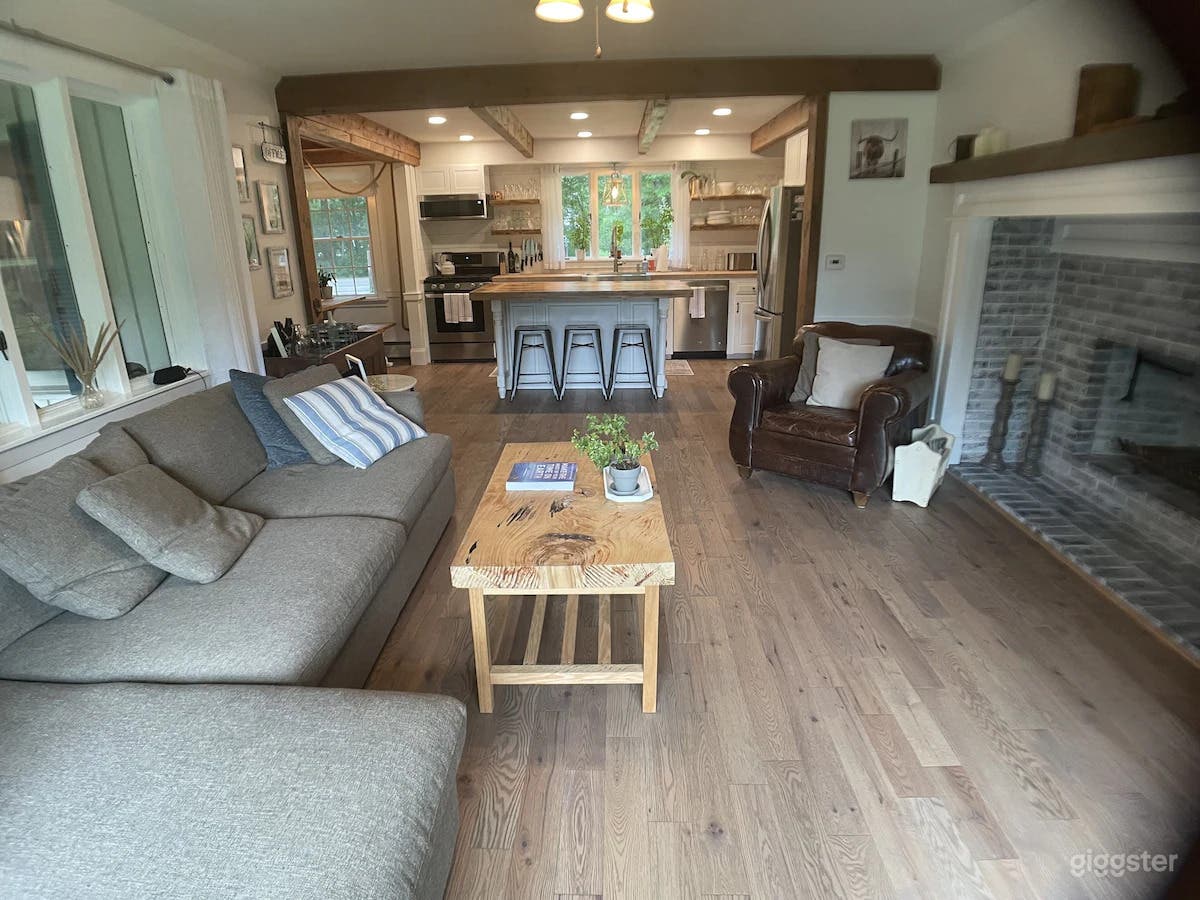  Stylish 5BR Guesthouse with Scenic Trails Photo 3