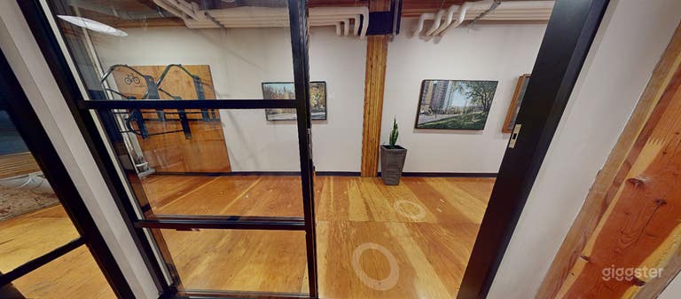  Private 2-Person Meeting Room 