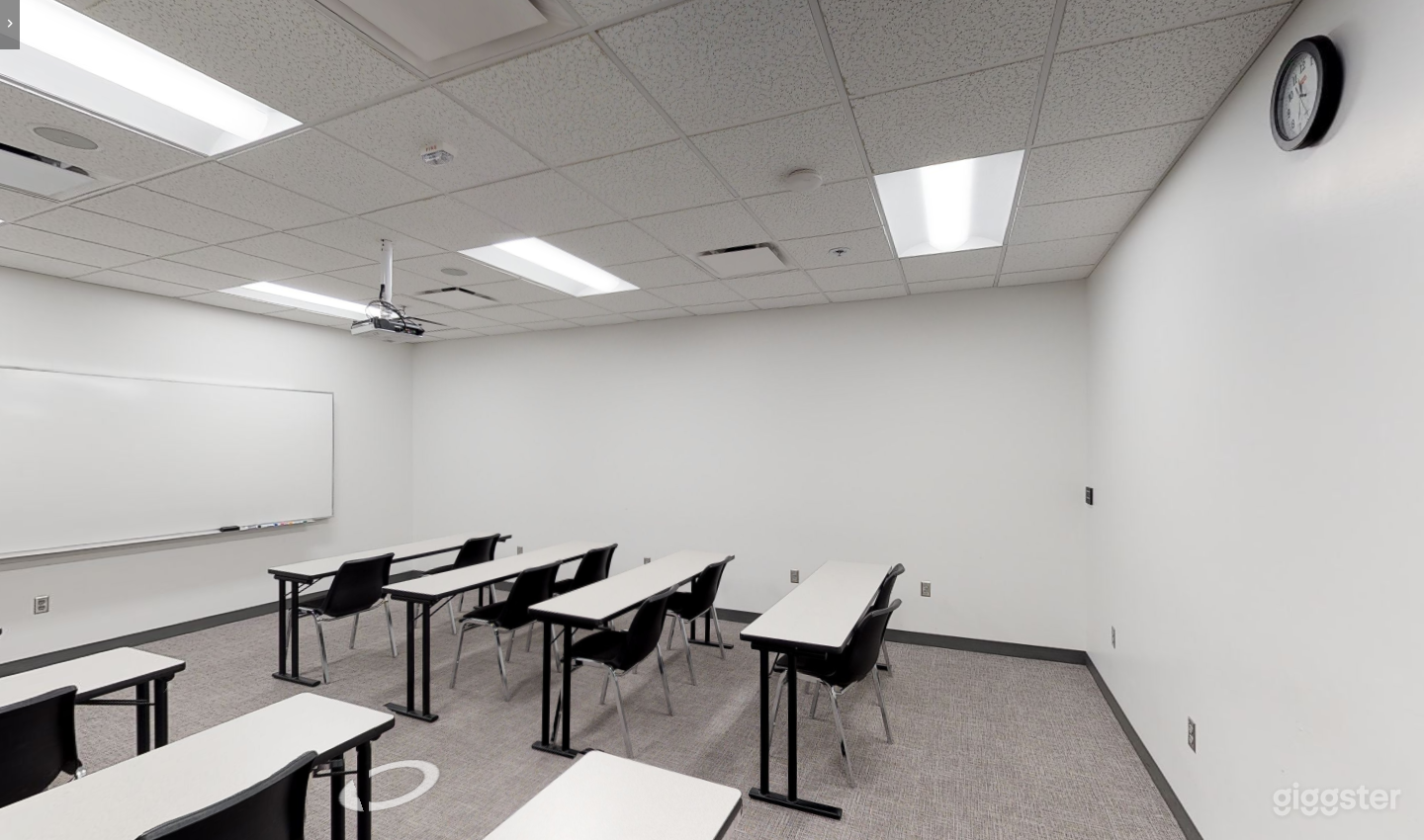 Contemporary Classroom in Portland Photo 1