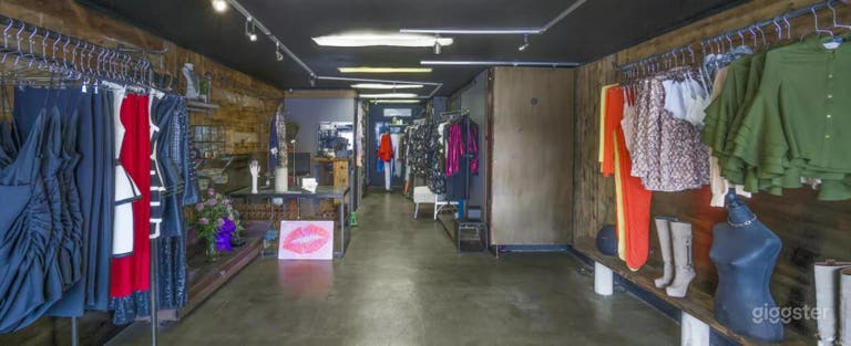  boutique clothing storefront front view 