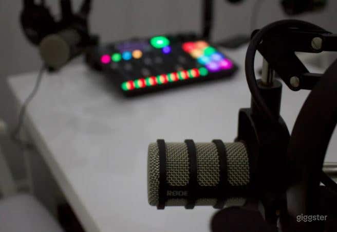 Professional Podcast Studio in West London Photo 4