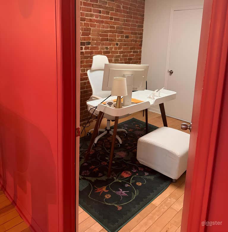  Privates kleines Büro 