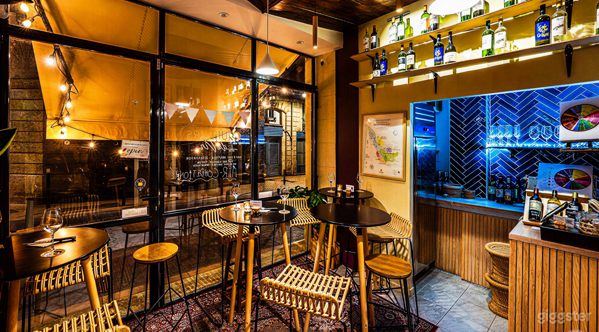 Photo de Bar à vin bio cosy dans le Bordeaux historique 4