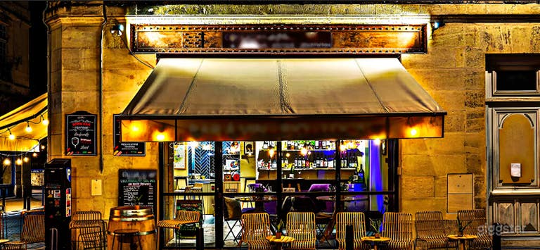  Bar à vin bio cosy dans le Bordeaux historique 