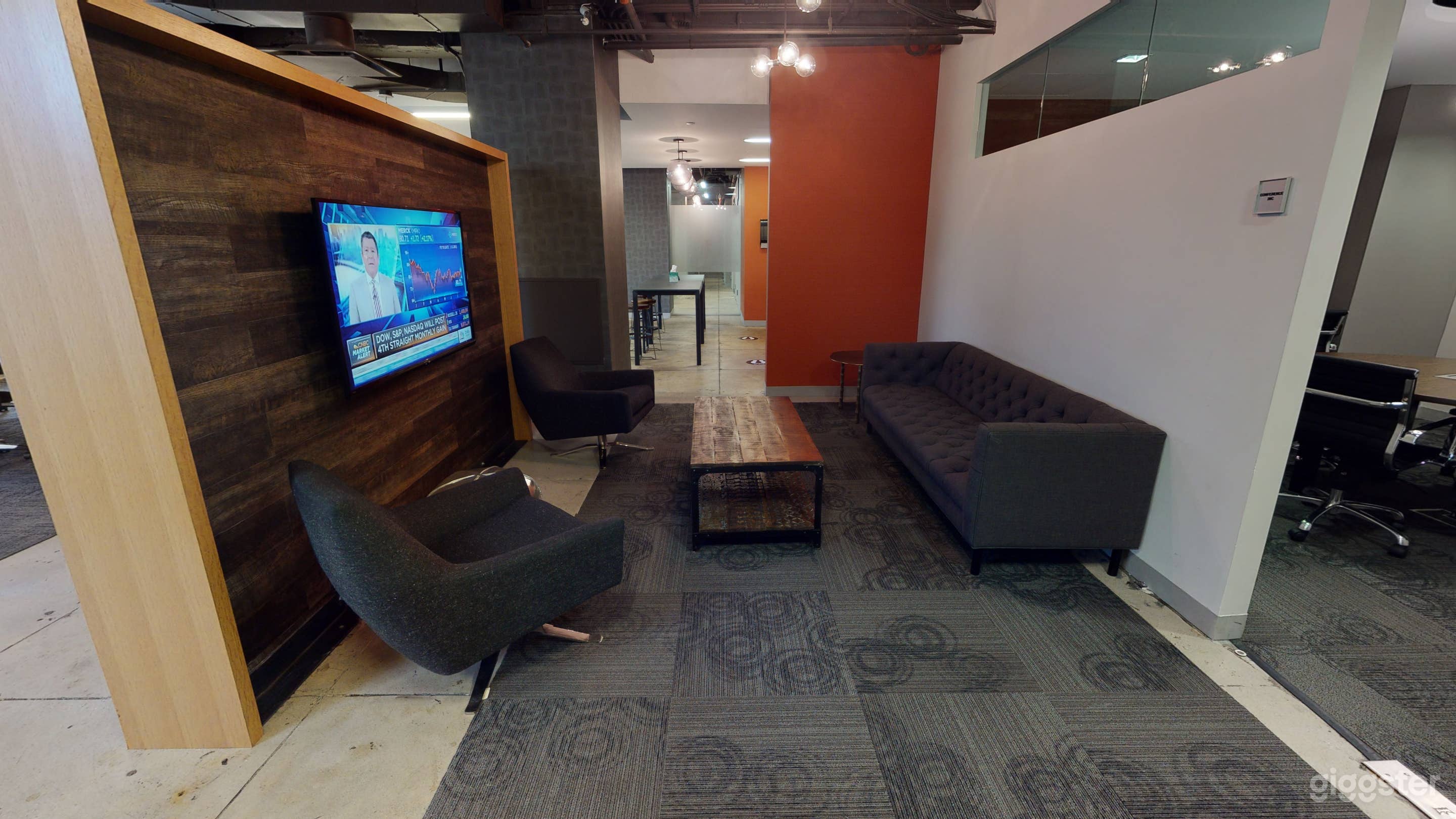 Training Room for up to 16 in Midtown South NYC Photo 3