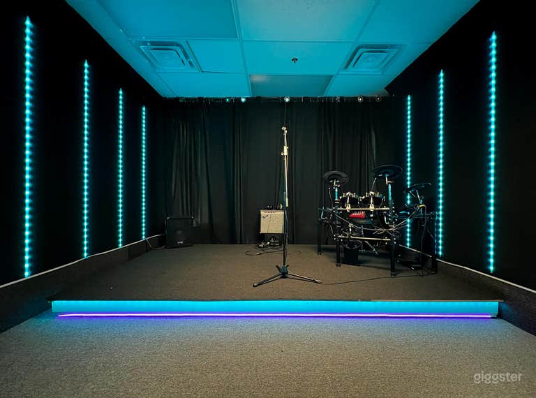  PERFORMANCE &amp; REHEARSAL ROOM 