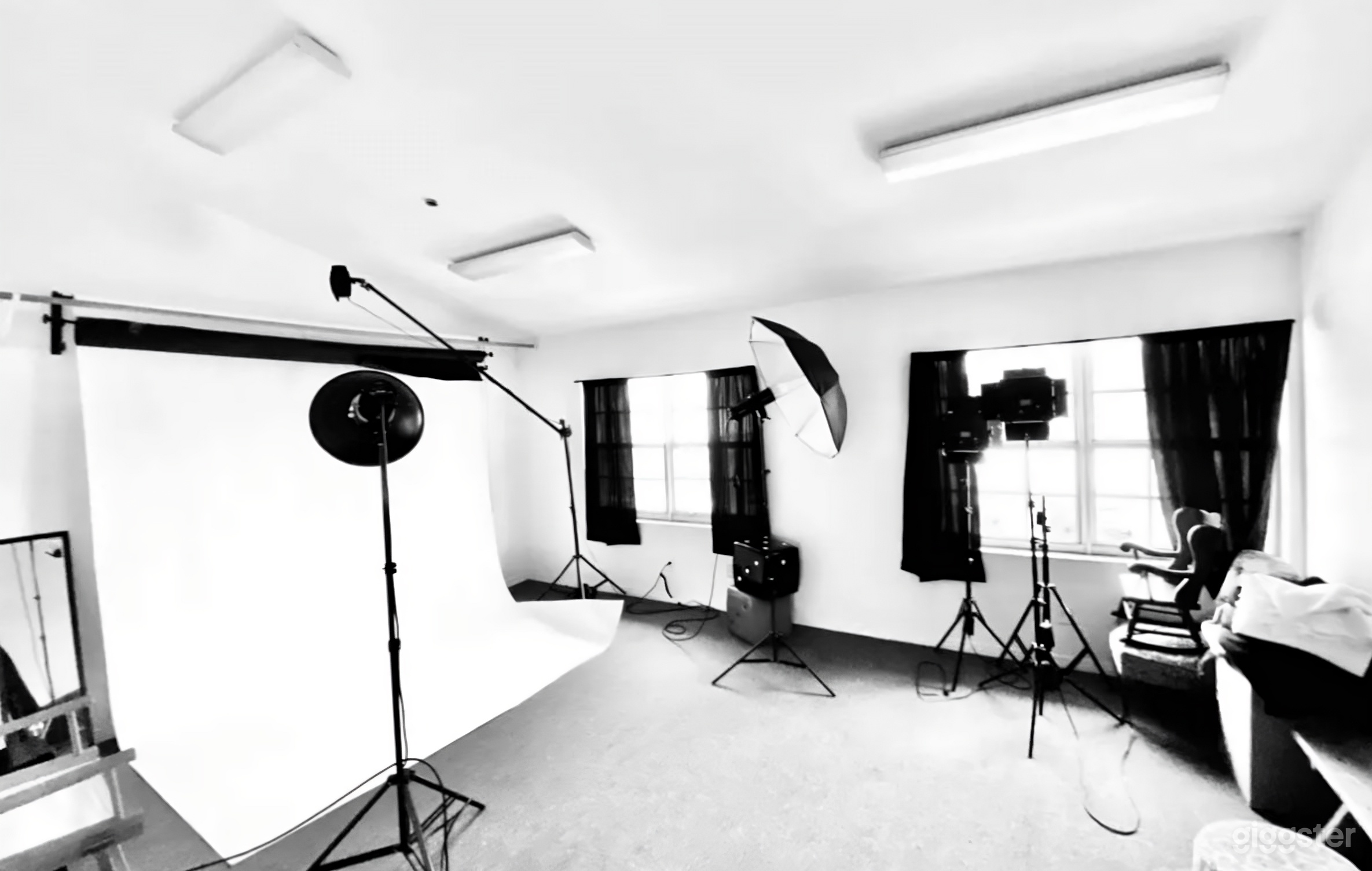 Creative Photo Studio w/ Large Windows & Natural Light Photo 2