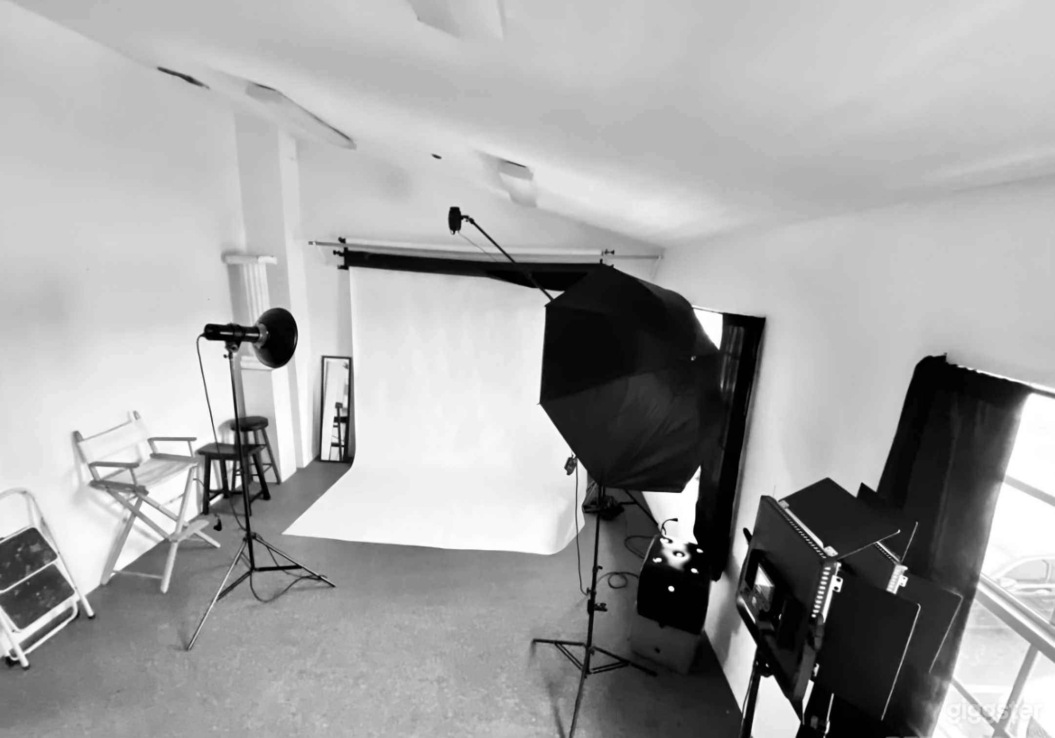 Creative Photo Studio w/ Large Windows & Natural Light Photo 1