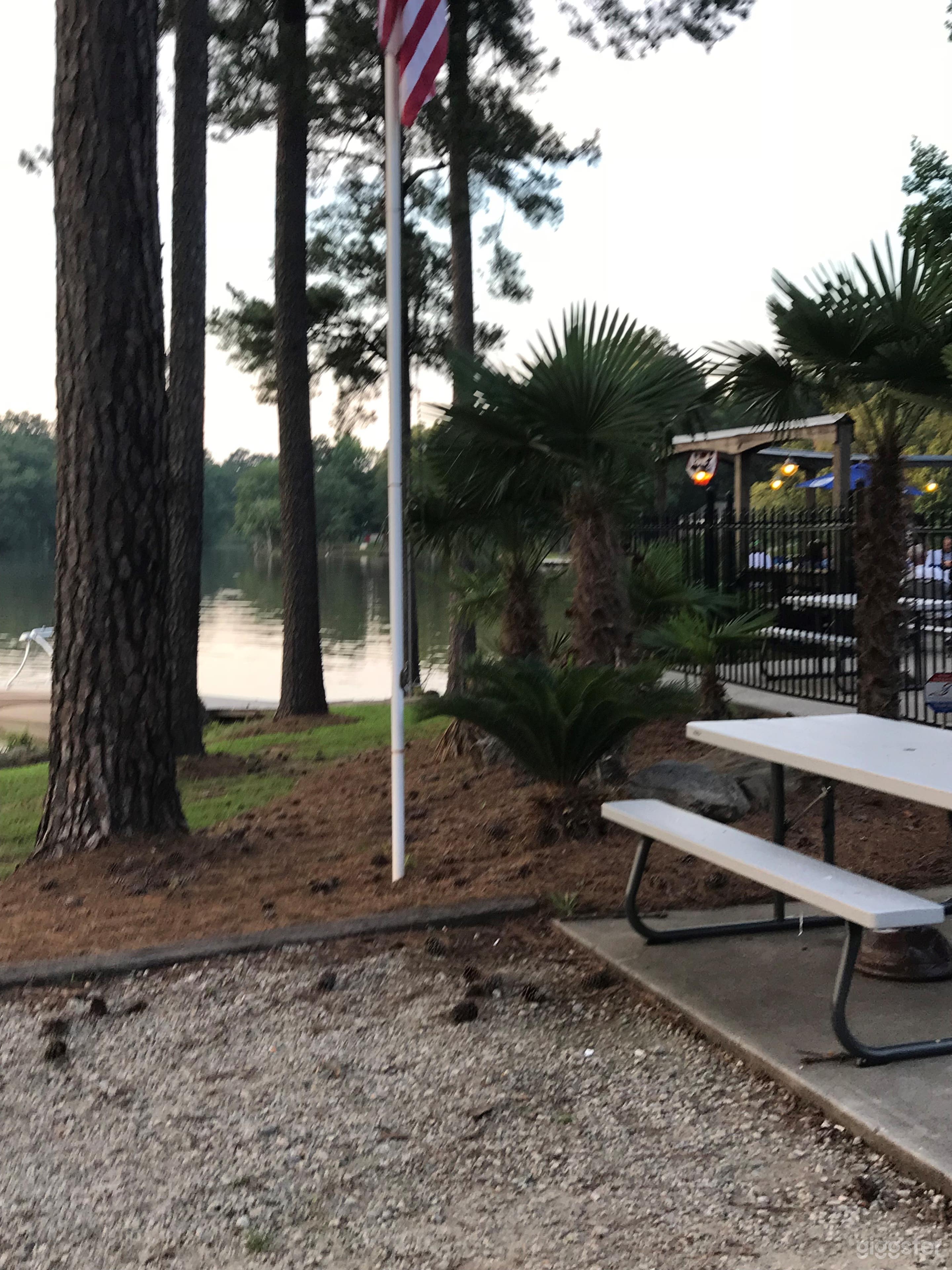 Marina/Lake/Bar Photo 3