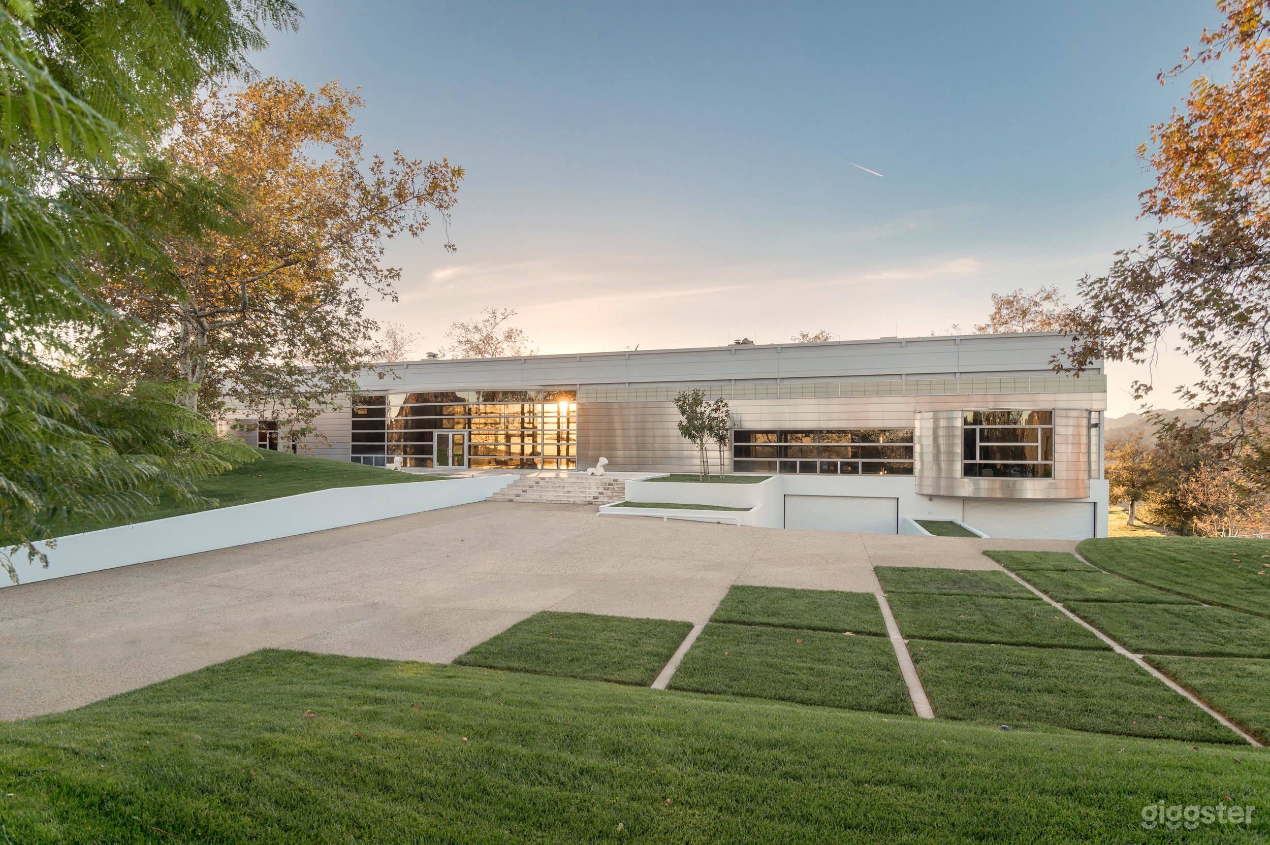 Starship Trooper  Photo 1