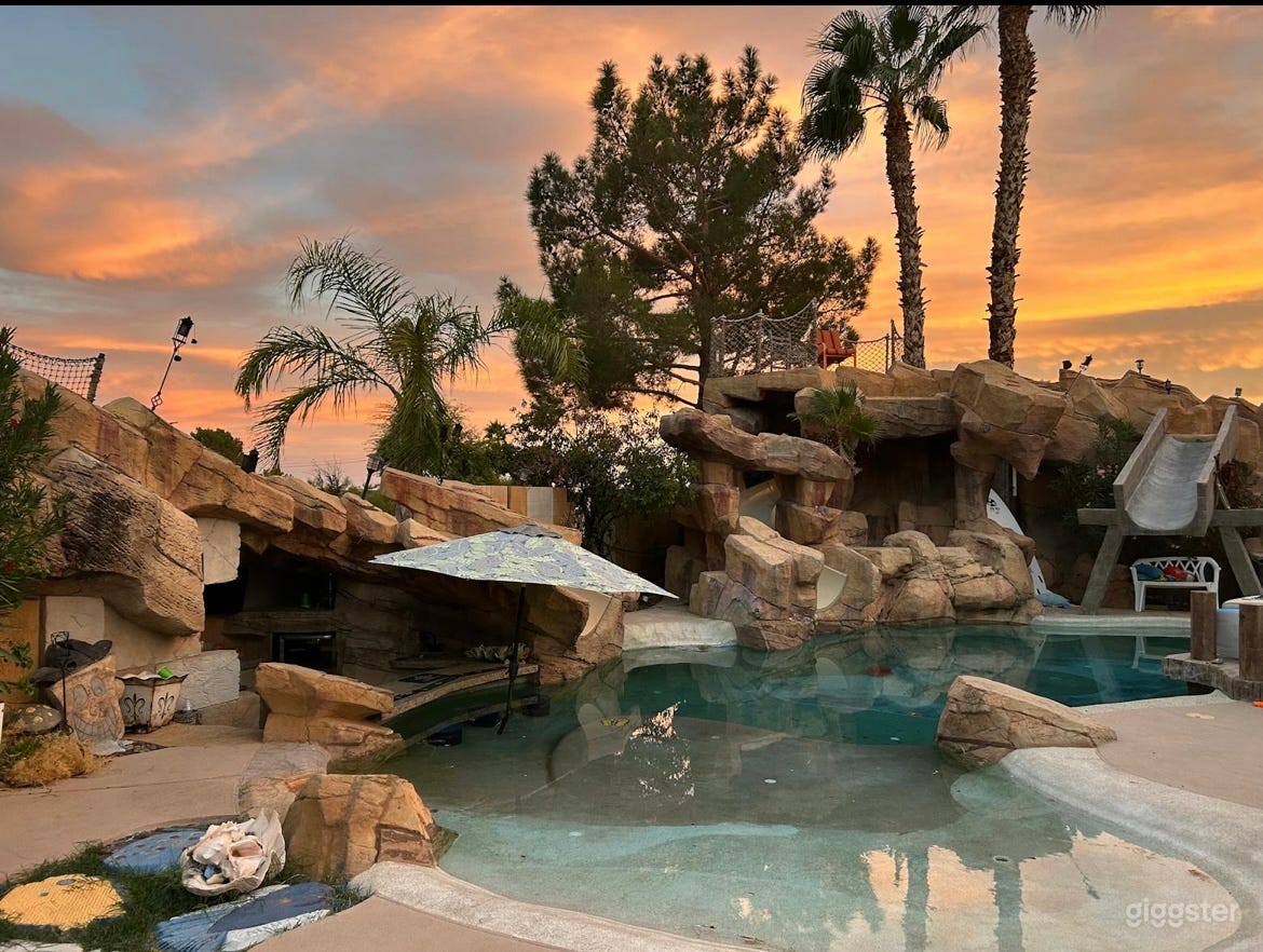 Tropical Oasis Lagoon party house Photo 4
