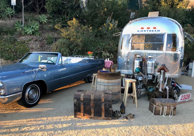  Fully Renovated 1971 27' Airstream               