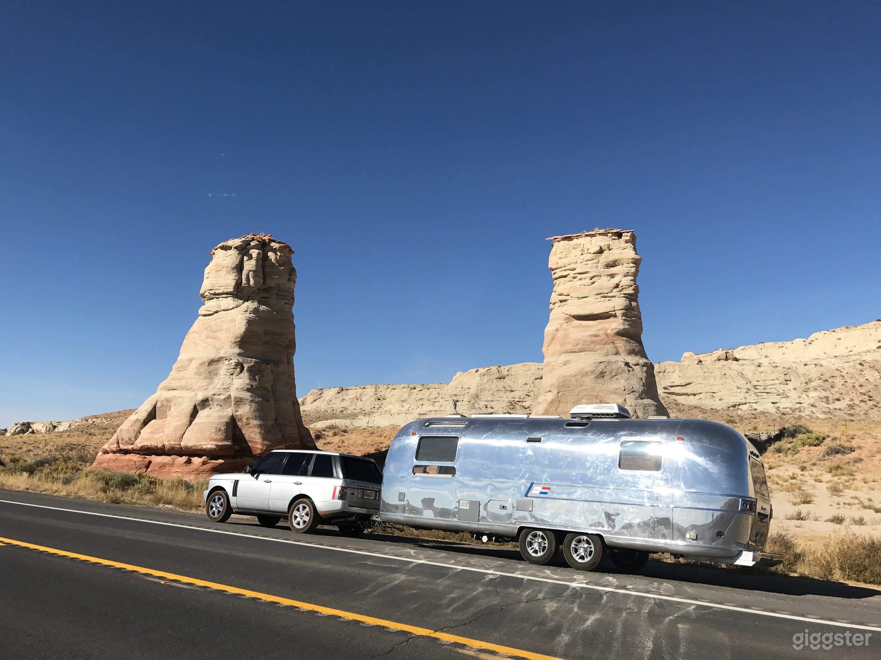 Fully Renovated 1971 27' Airstream               Photo 1