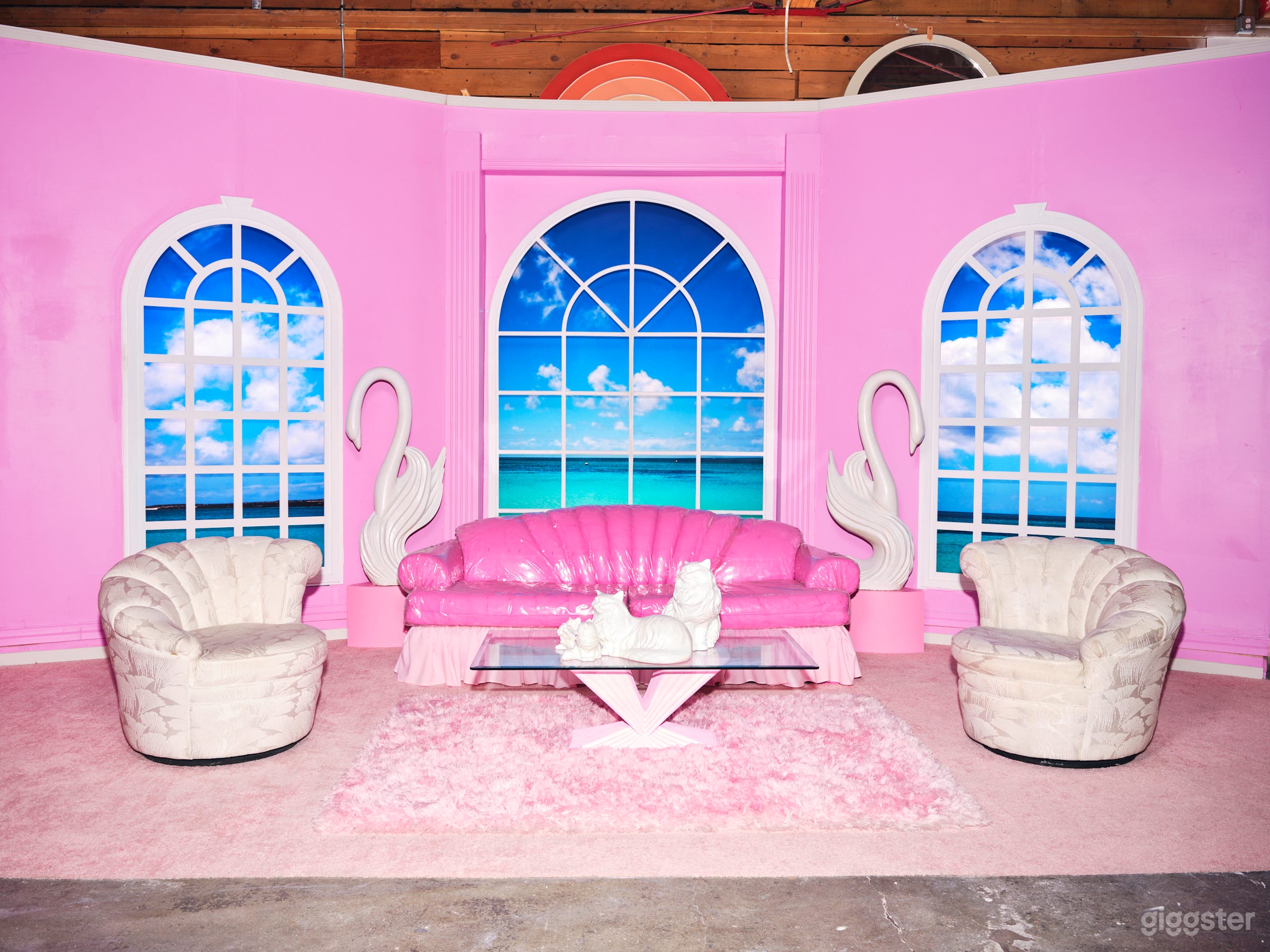 80's / 90’s Dream House | Powder Room Studio Photo 3