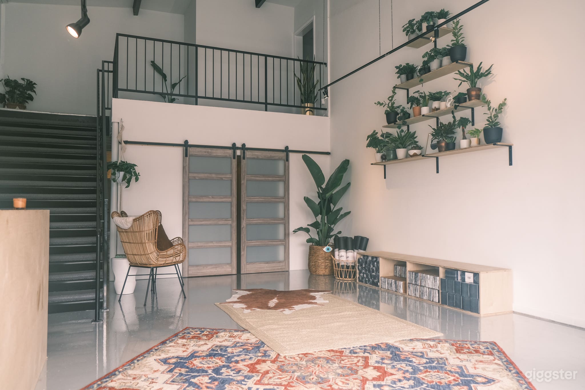 Lush Loft Studio West Side LA Photo 1