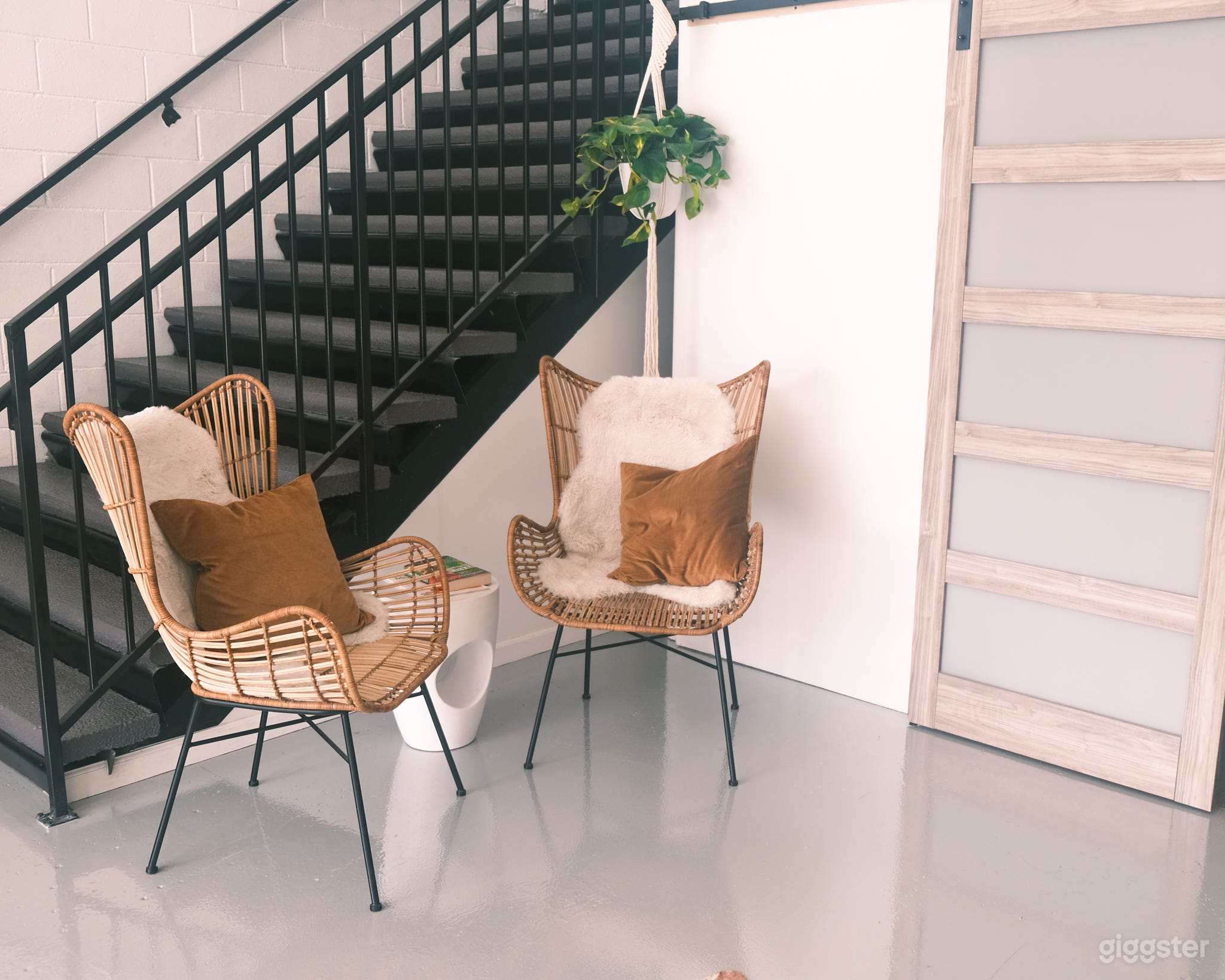 Lush Loft Studio West Side LA Photo 4