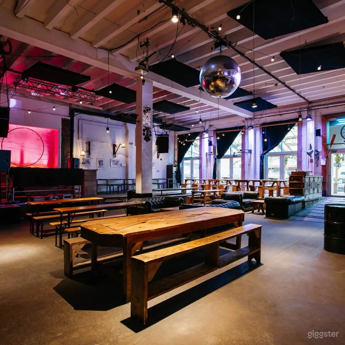 THE BAR + CANALSIDE TERRACE Photo 3