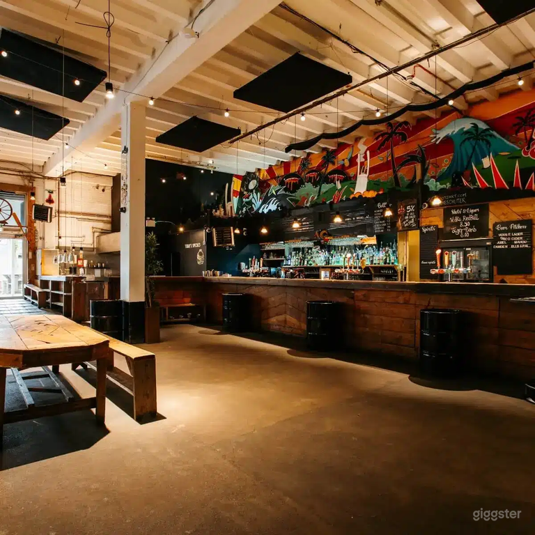  EL BAR + TERRAZA JUNTO AL CANAL 