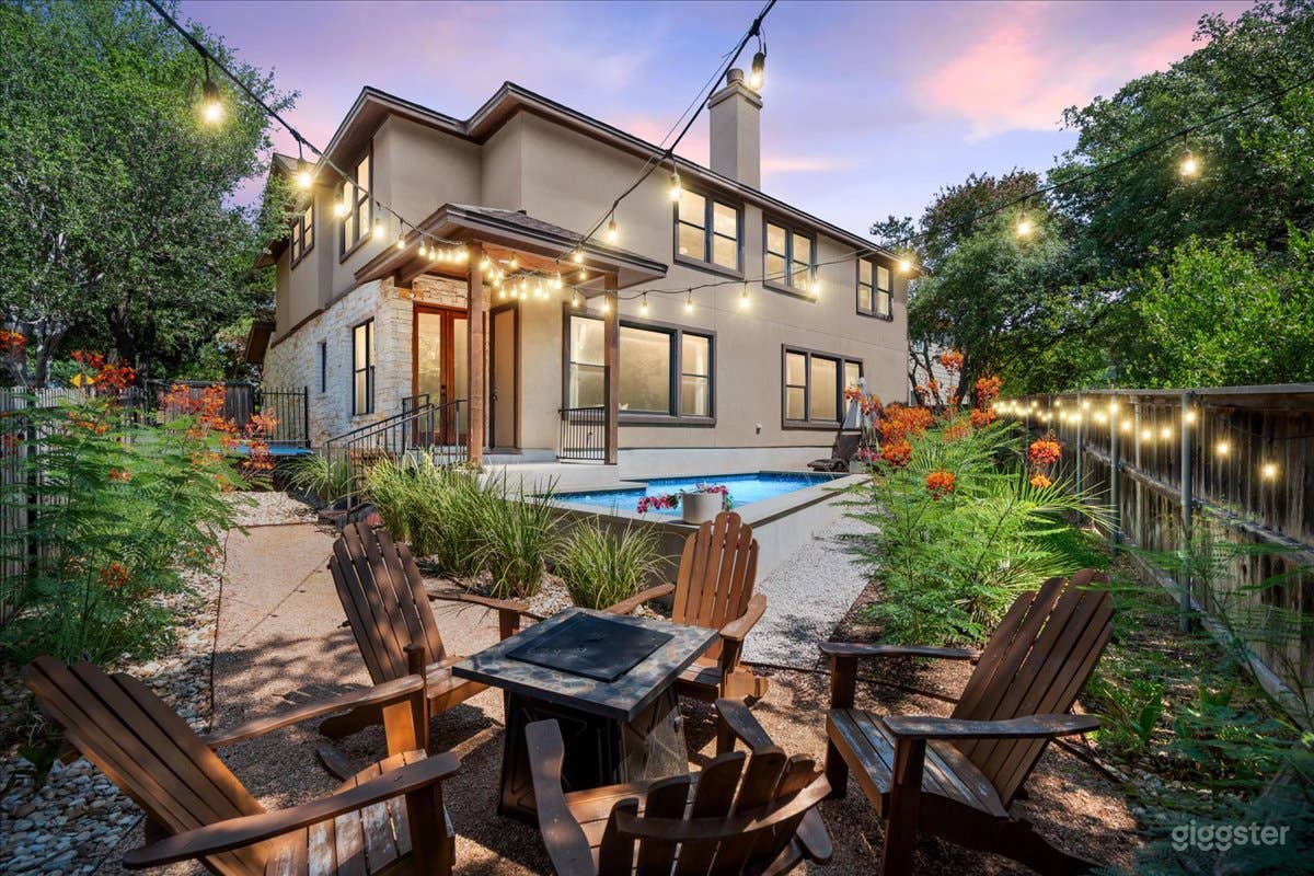 3 min to Downtown, Heated Pool Photo 1