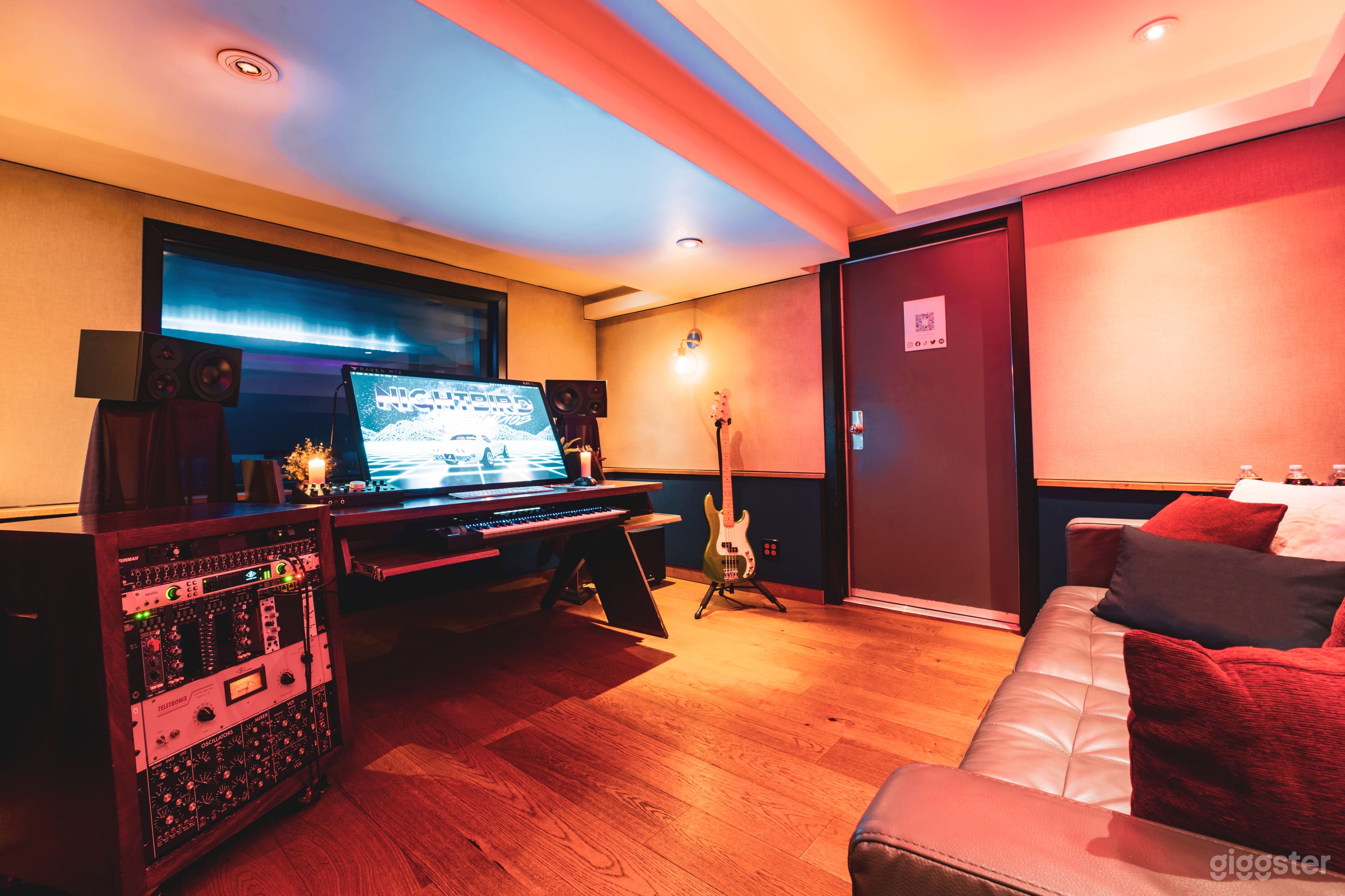 LA's Premiere Recording Studio (Studio C) Photo 1