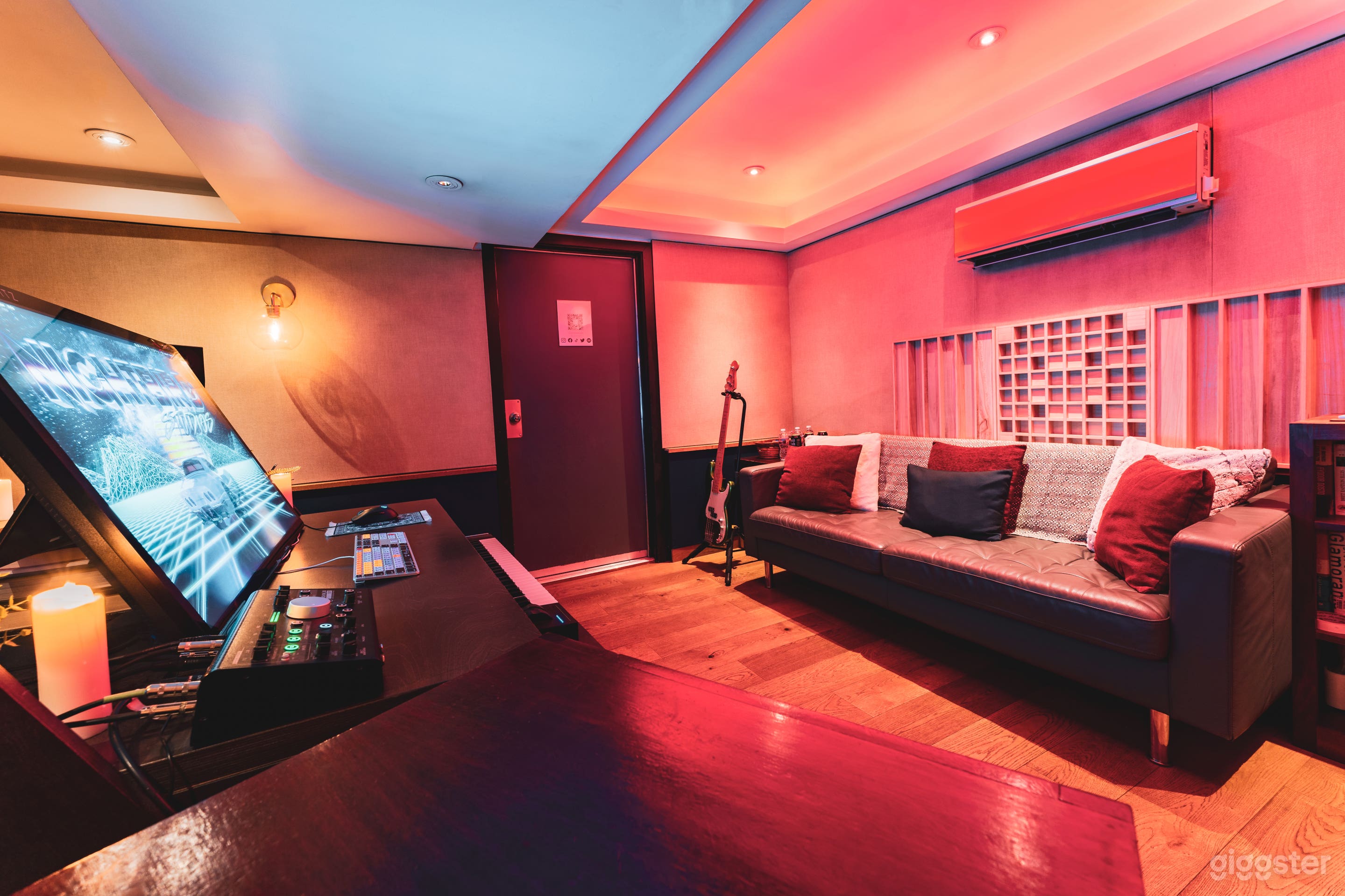 LA's Premiere Recording Studio (Studio C) Photo 2