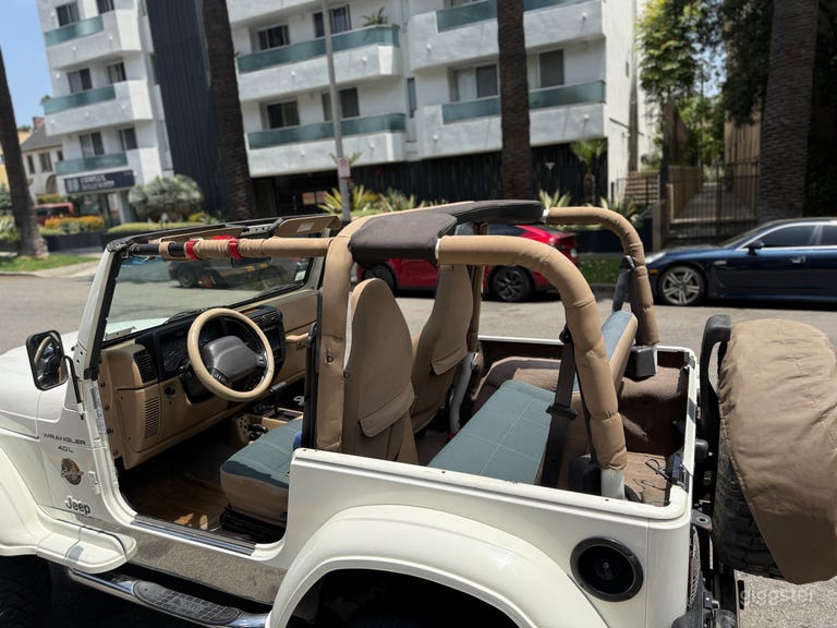  2000 Jeep Wrangler Sahara 