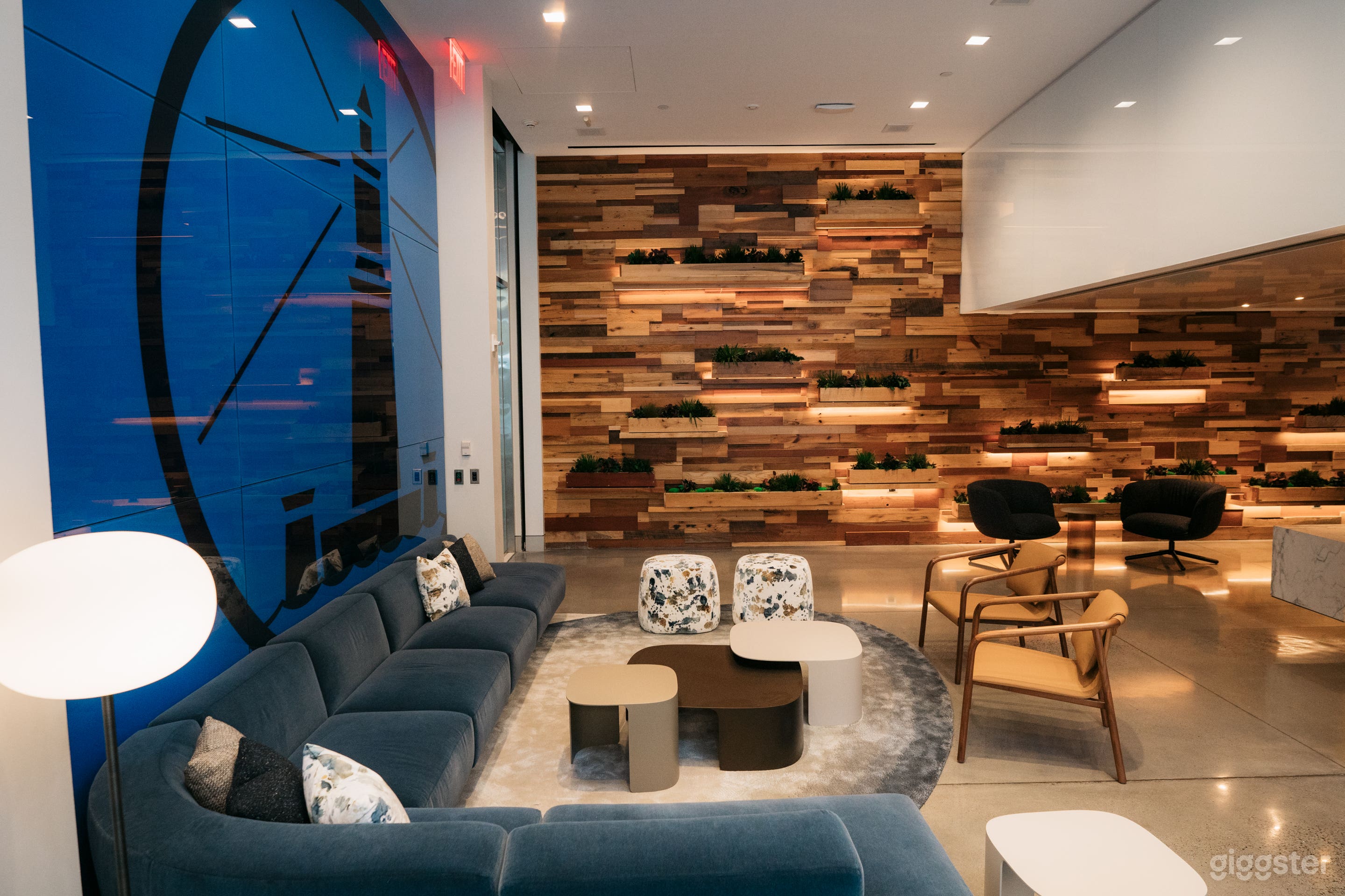 Apella West  Photo 4