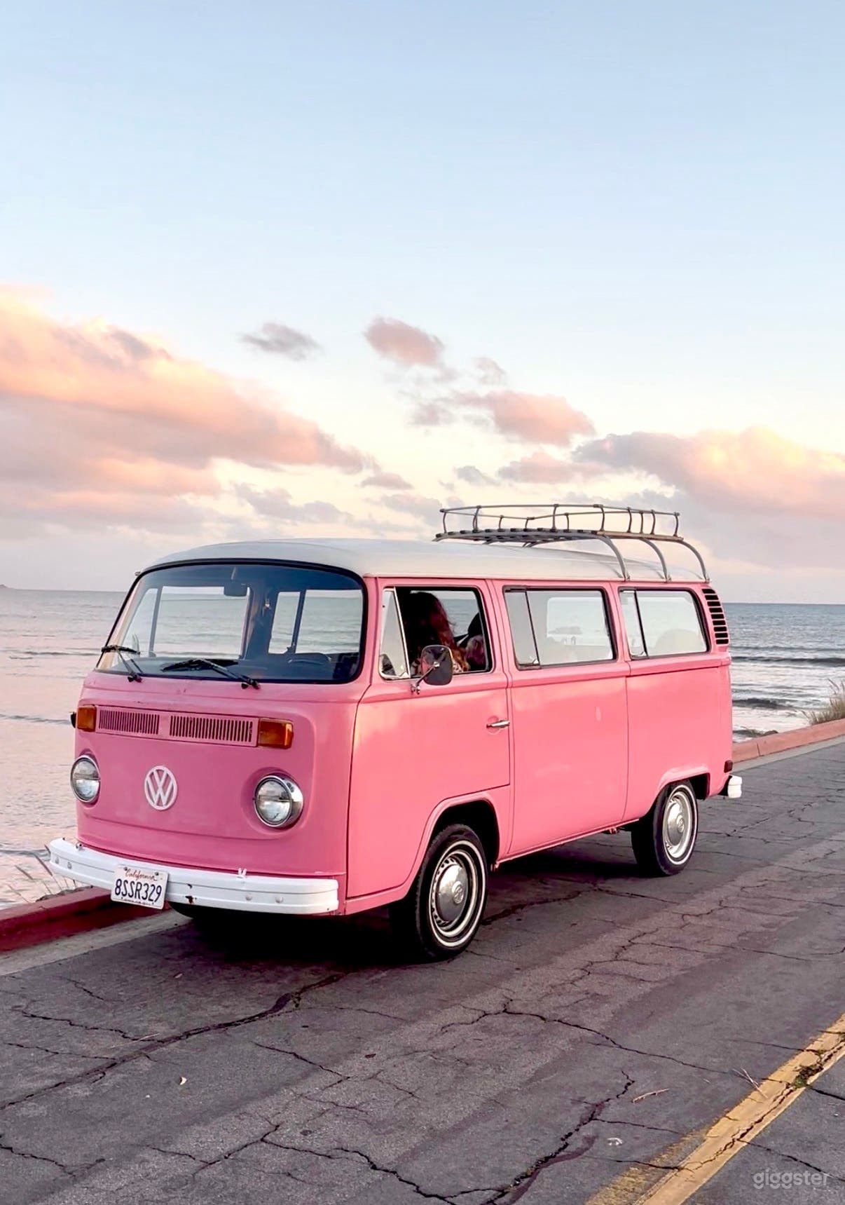 Classic 1974 vw bus type two. pink and flower interior Photo 1