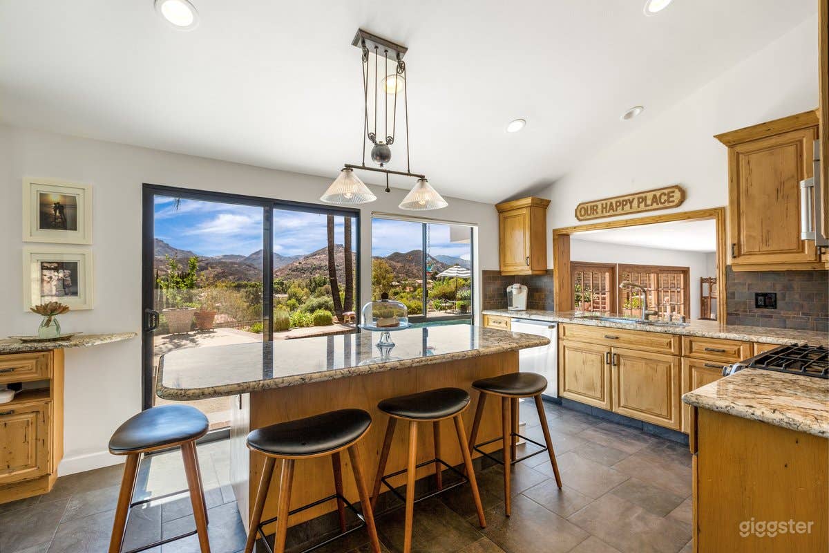 Panoramic views of Sta Monica mountains  Photo 1