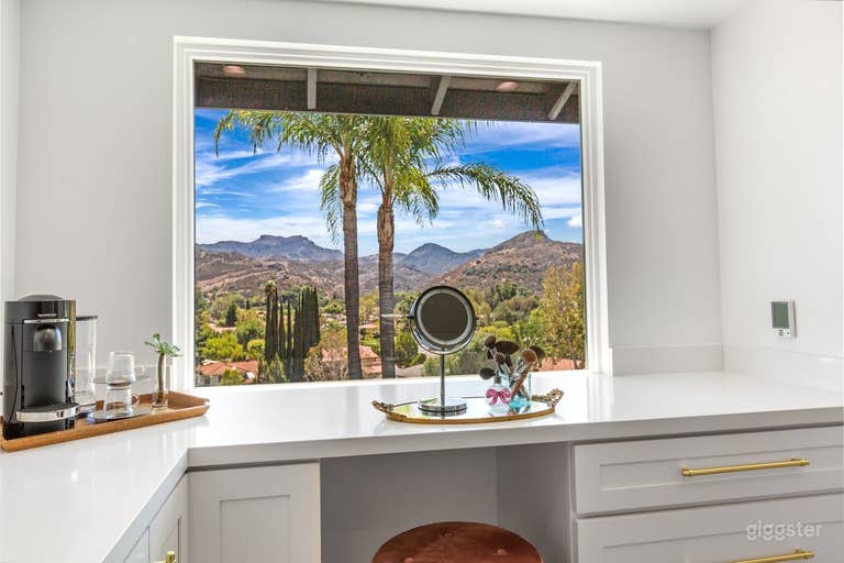  Panoramic views of Sta Monica mountains  