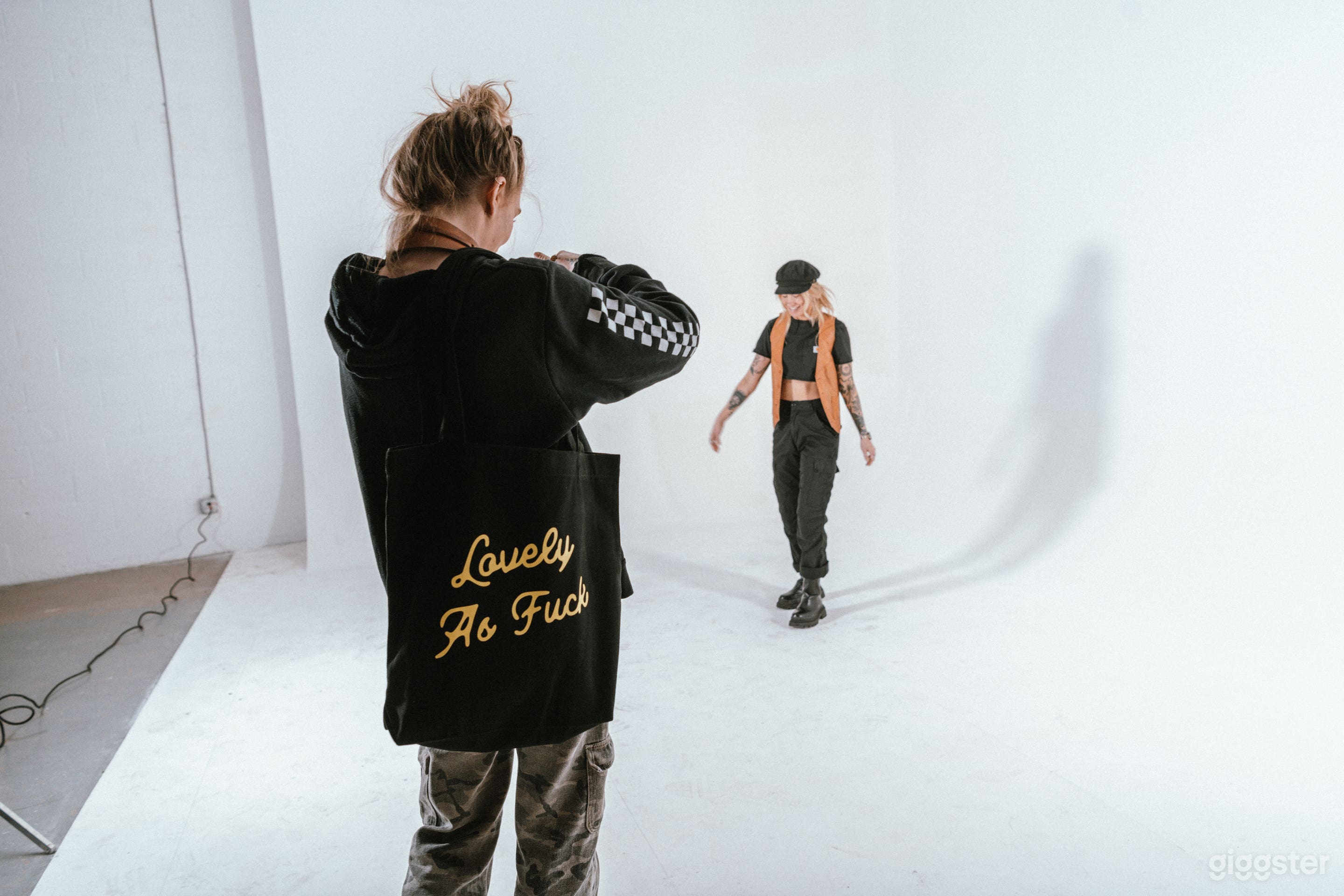 Photo &amp; Film studio w/ lighting &amp; half pipe Photo 3