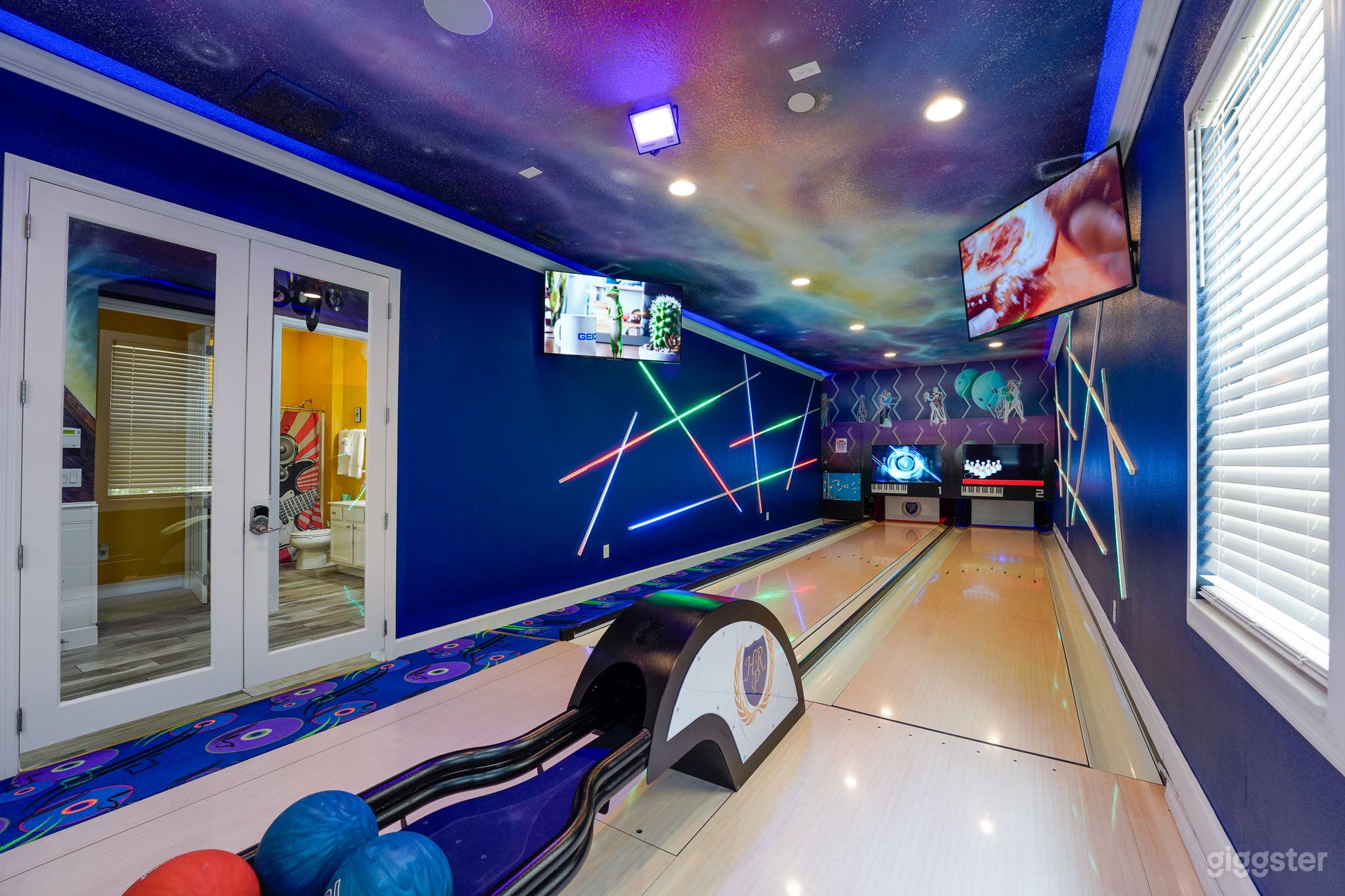 Music Bowling Villa - Davenport Photo 2