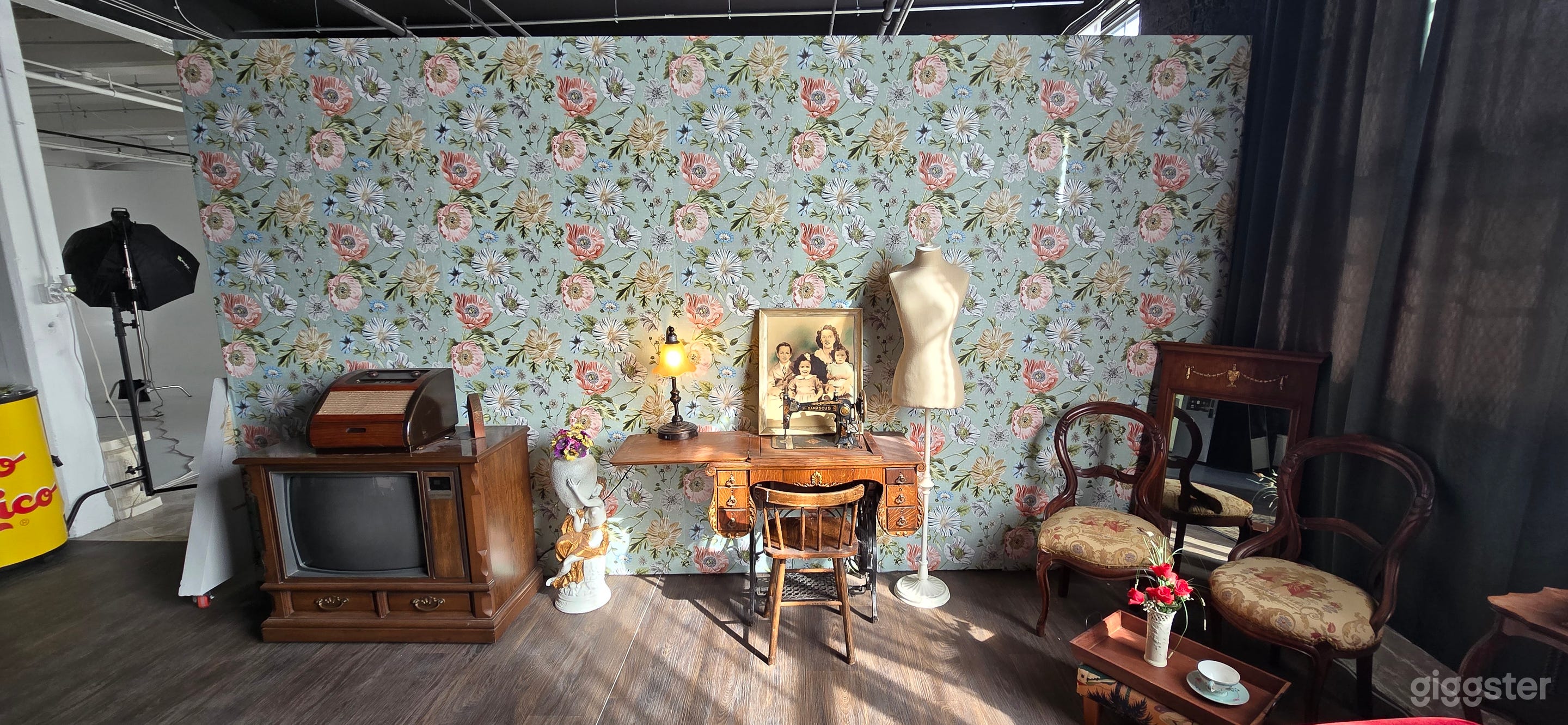 Production & Content House With Flexible Film Sets Photo 4